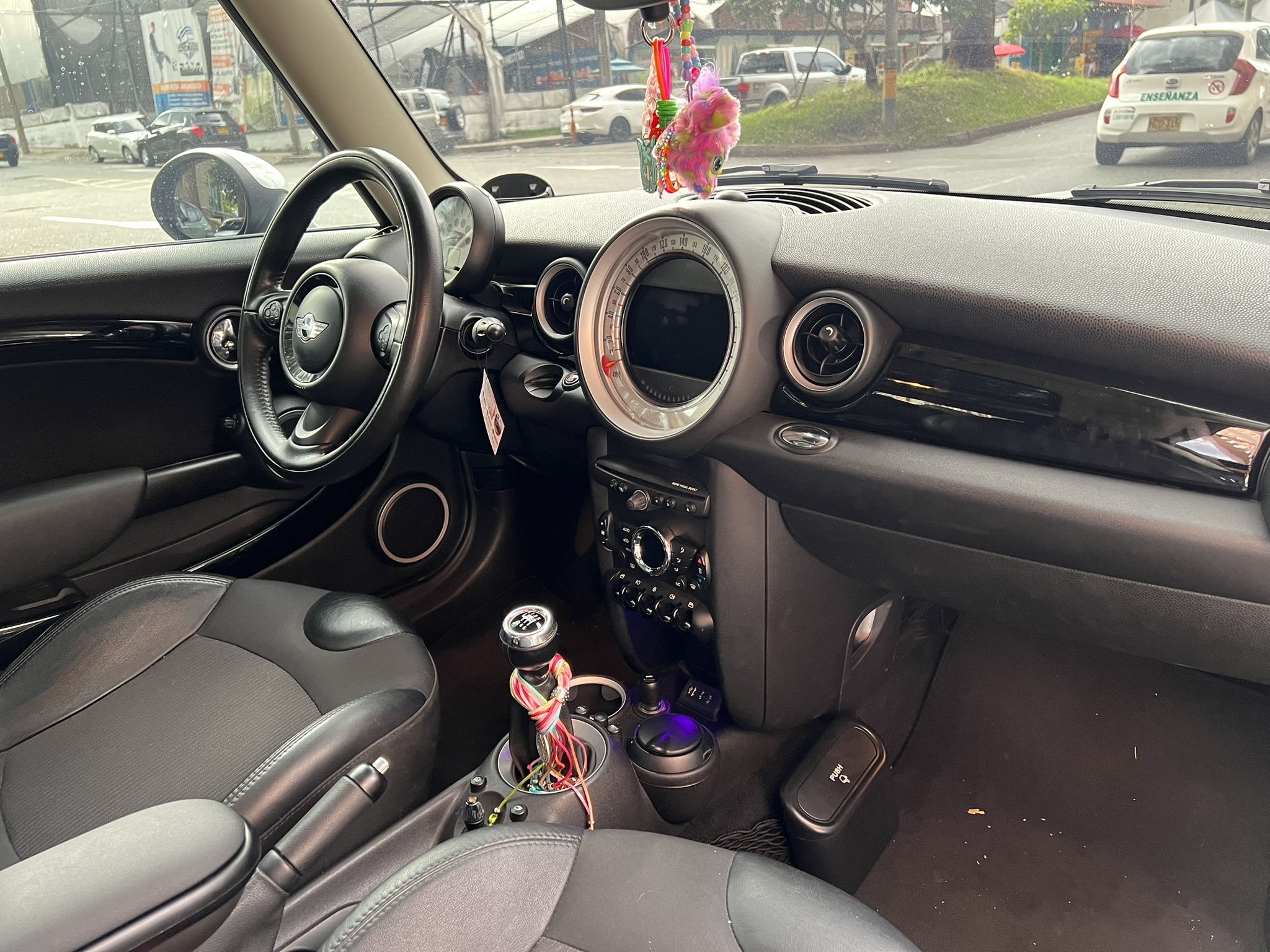 
								Mini Cooper R56 Cc1600 Coupe full									