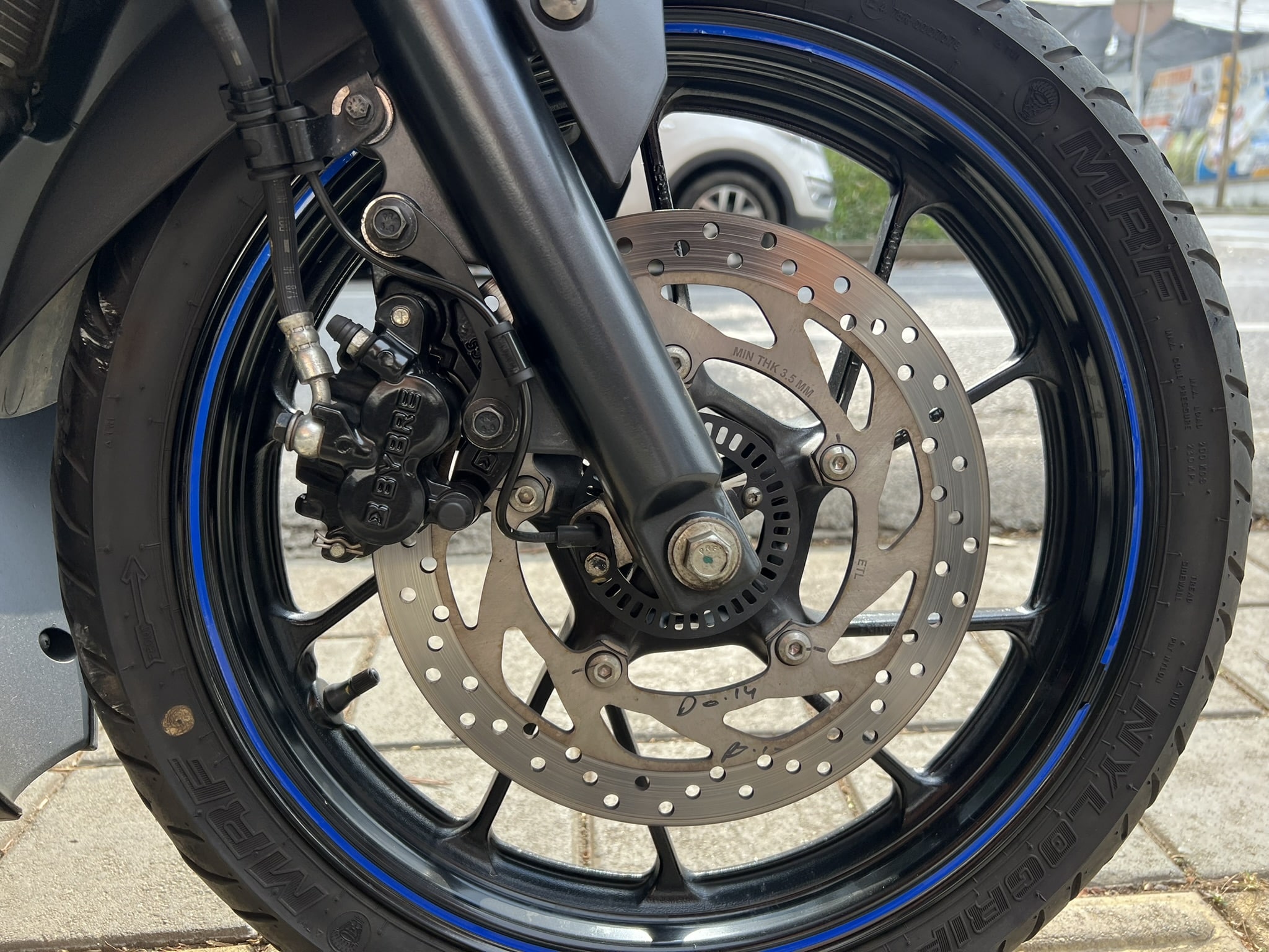 
								Yamaha Yzf R15 Abs full									