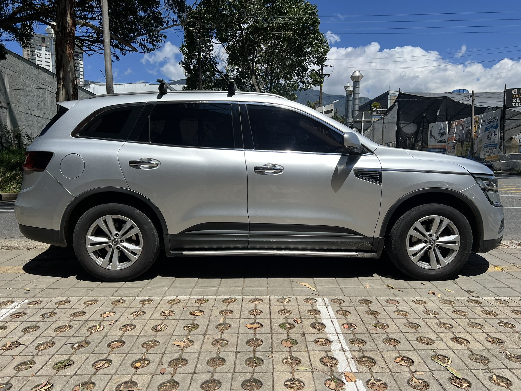 
								Renault Koleos 2.5 Zen 2018 full									