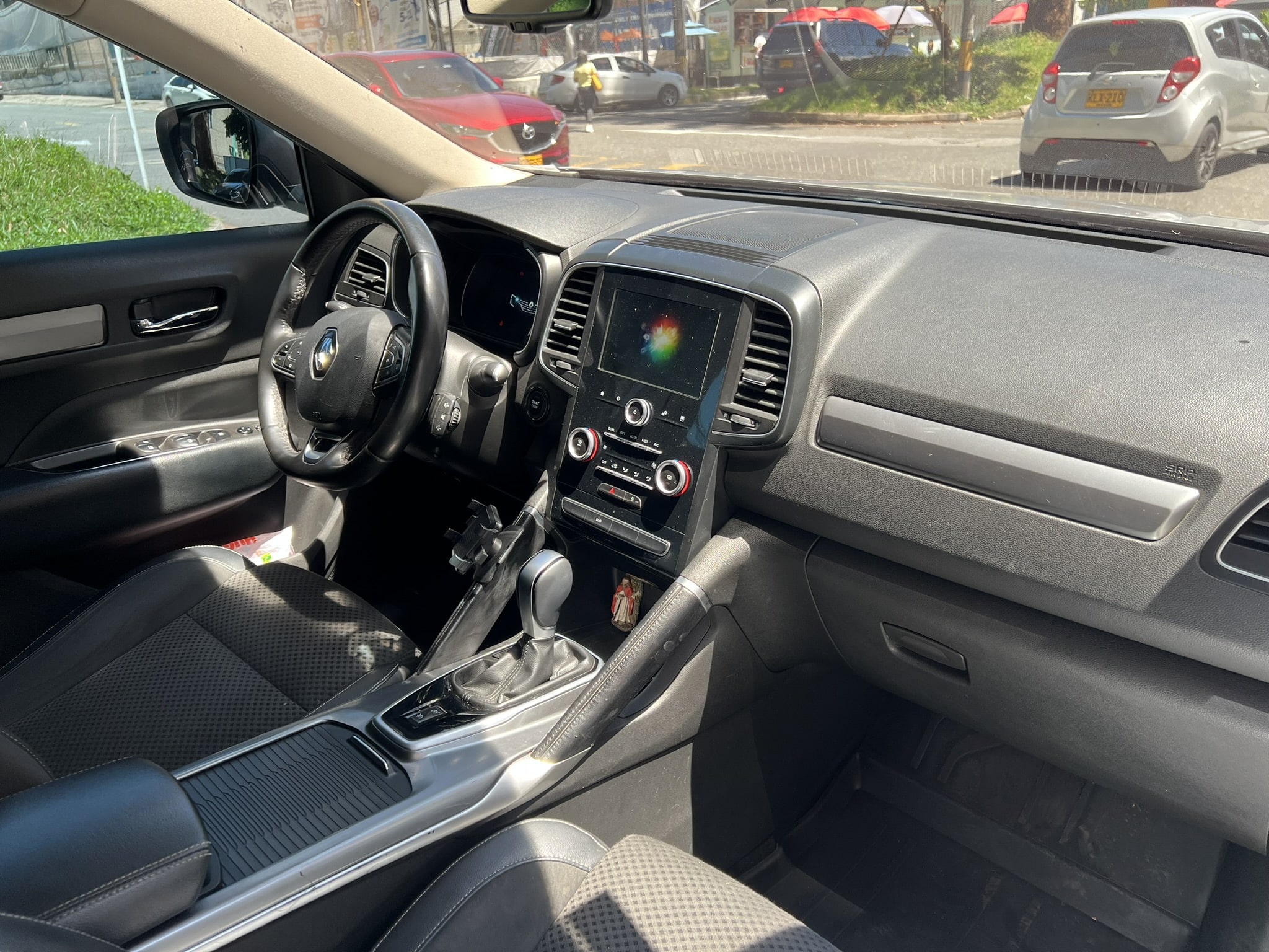 
								Renault Koleos 2.5 Zen 2018 full									