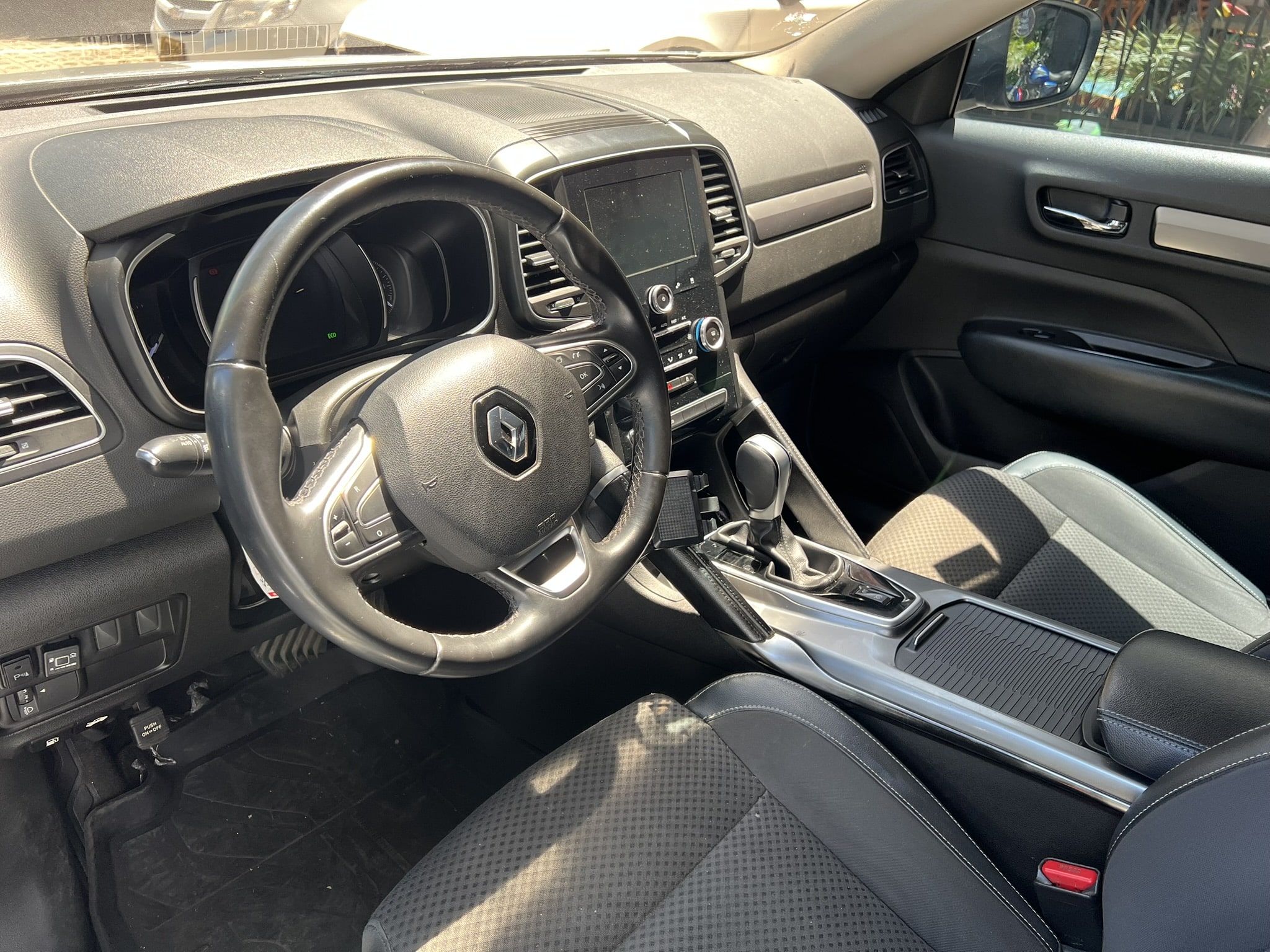 
								Renault Koleos 2.5 Zen 2018 full									