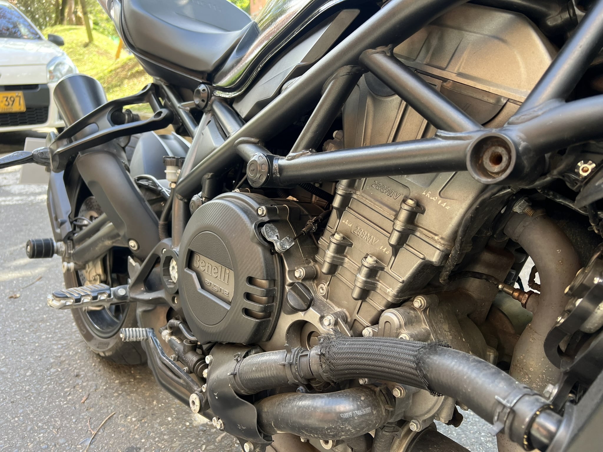 
								Benelli 752s 2022 full									