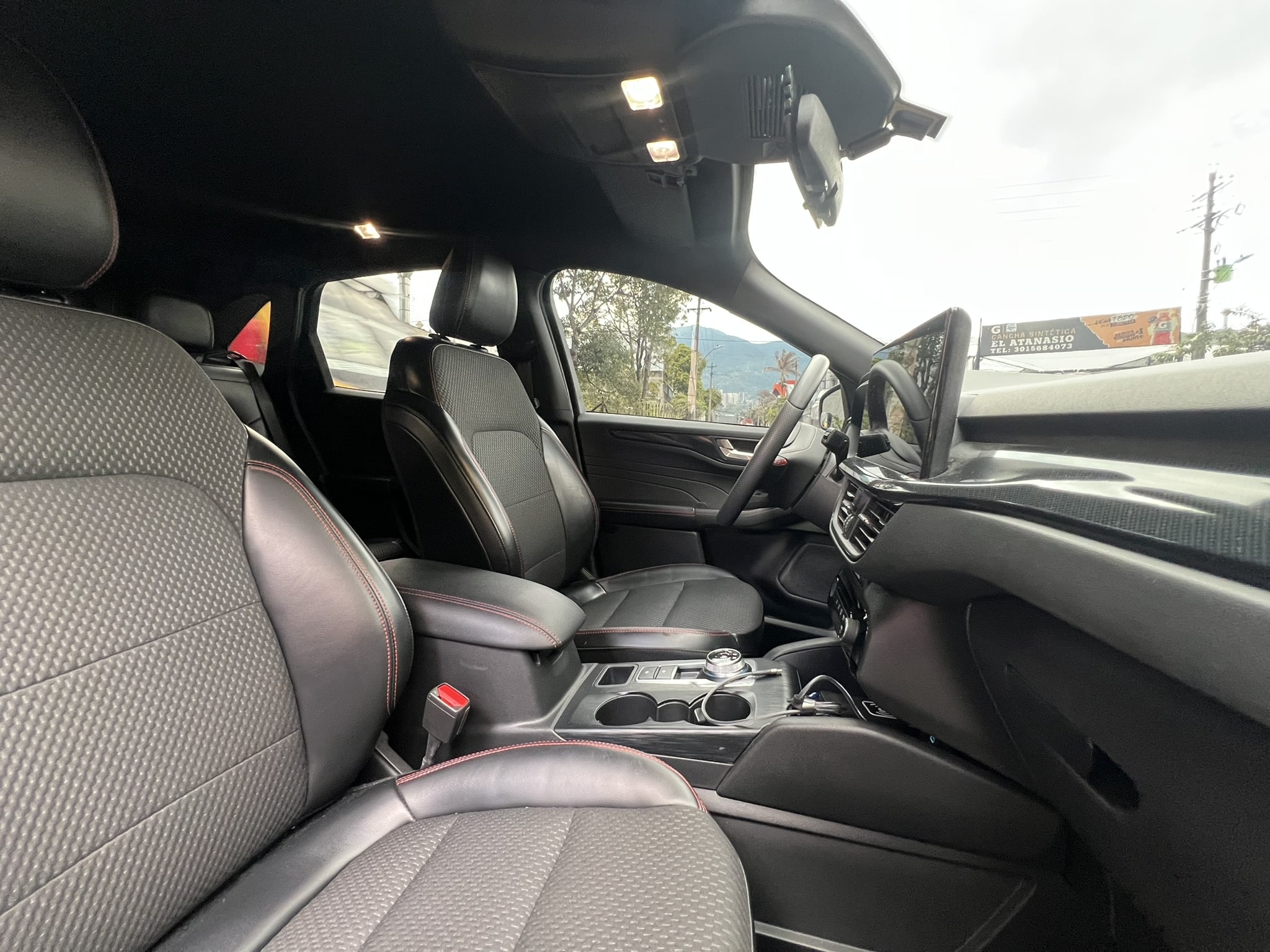 
								Ford Escape Cc2500 St-Line Fwd Hibrida 2023 full									