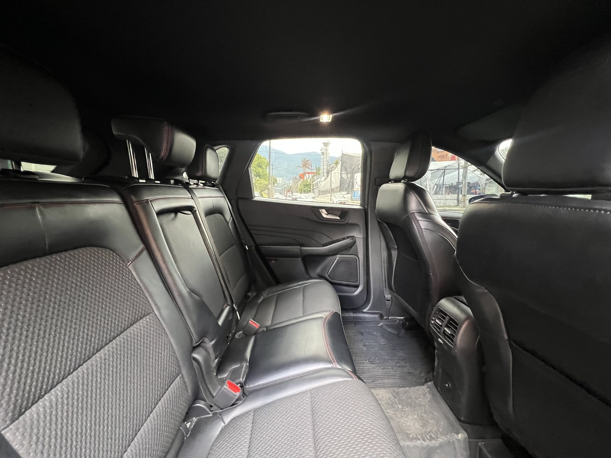 
								Ford Escape Cc2500 St-Line Fwd Hibrida 2023 full									