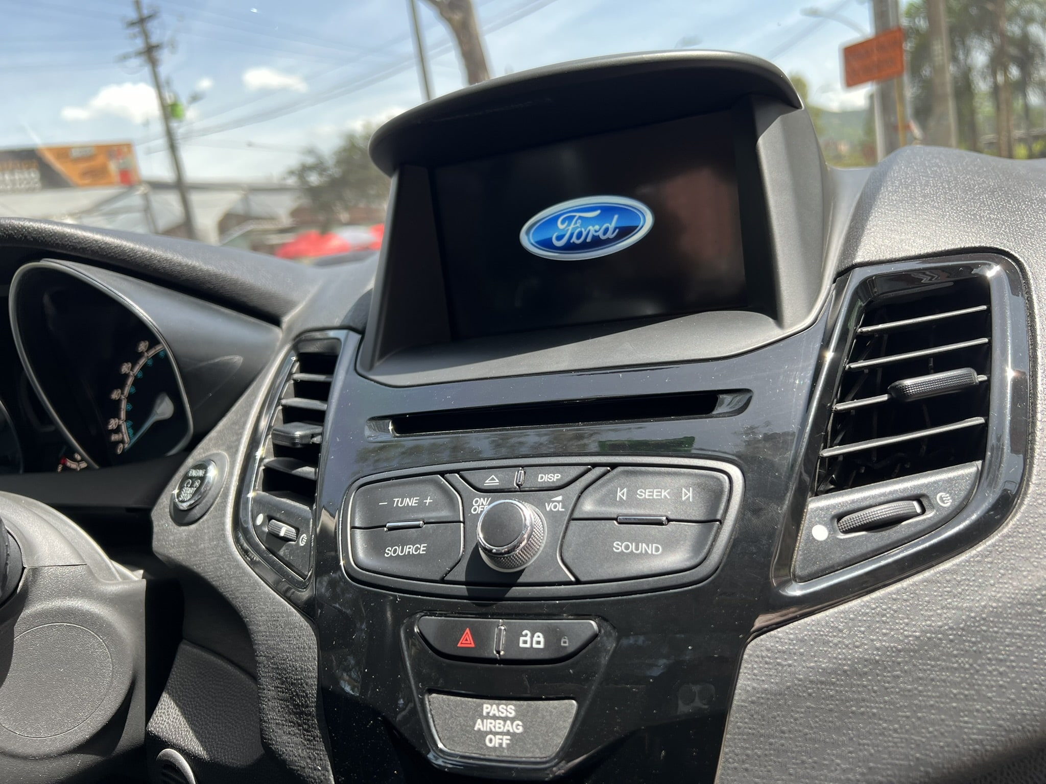 
								Ford Fiesta Cc1600 Sportback Titanium full									