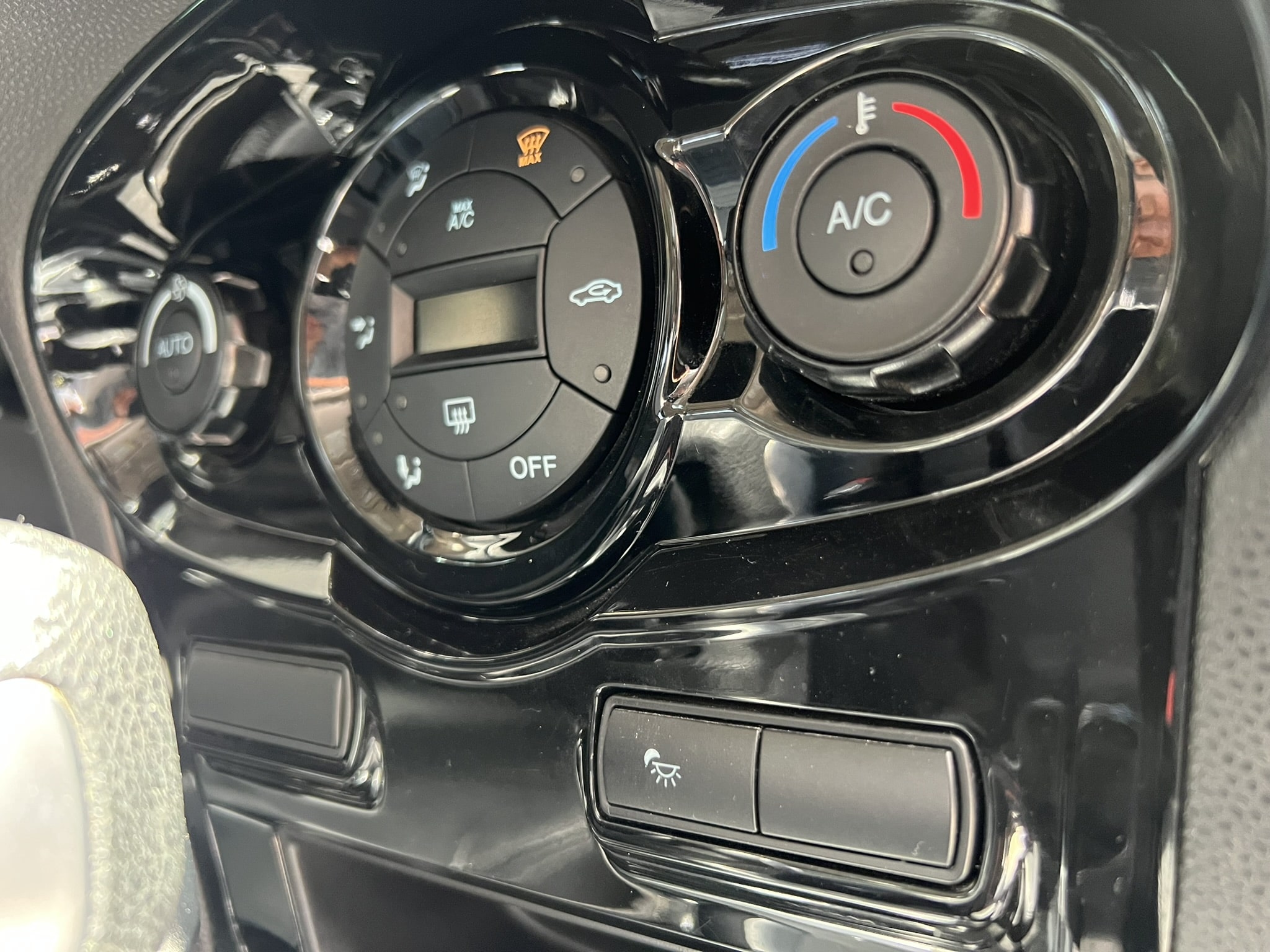 
								Ford Fiesta Cc1600 Sportback Titanium full									