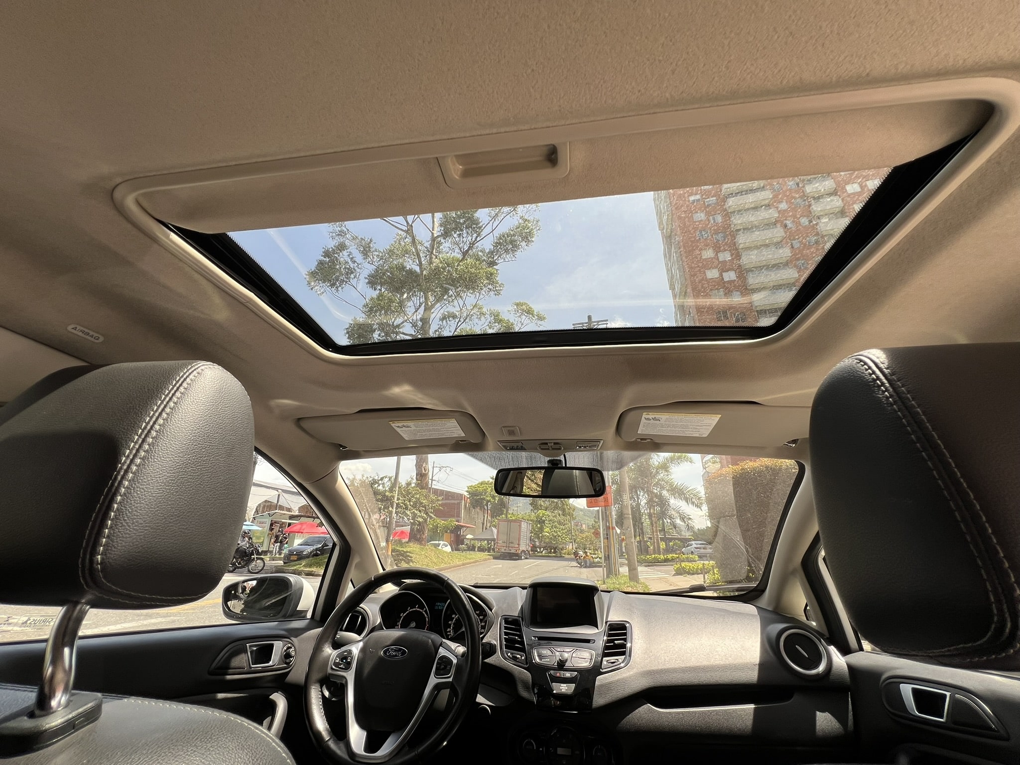 
								Ford Fiesta Cc1600 Sportback Titanium full									