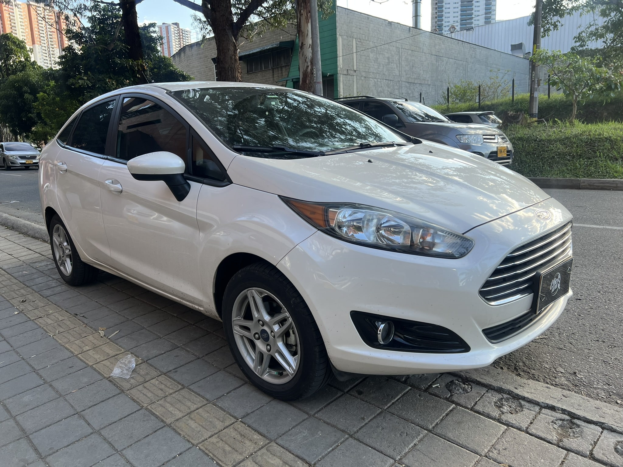 
								Ford Fiesta Se 2019 full									
