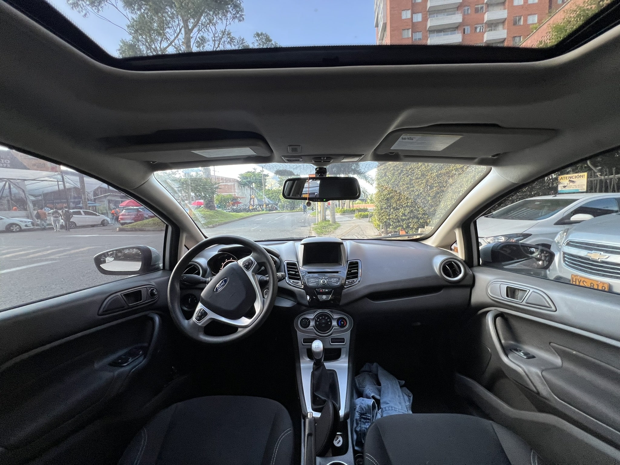 
								Ford Fiesta Se 2019 full									