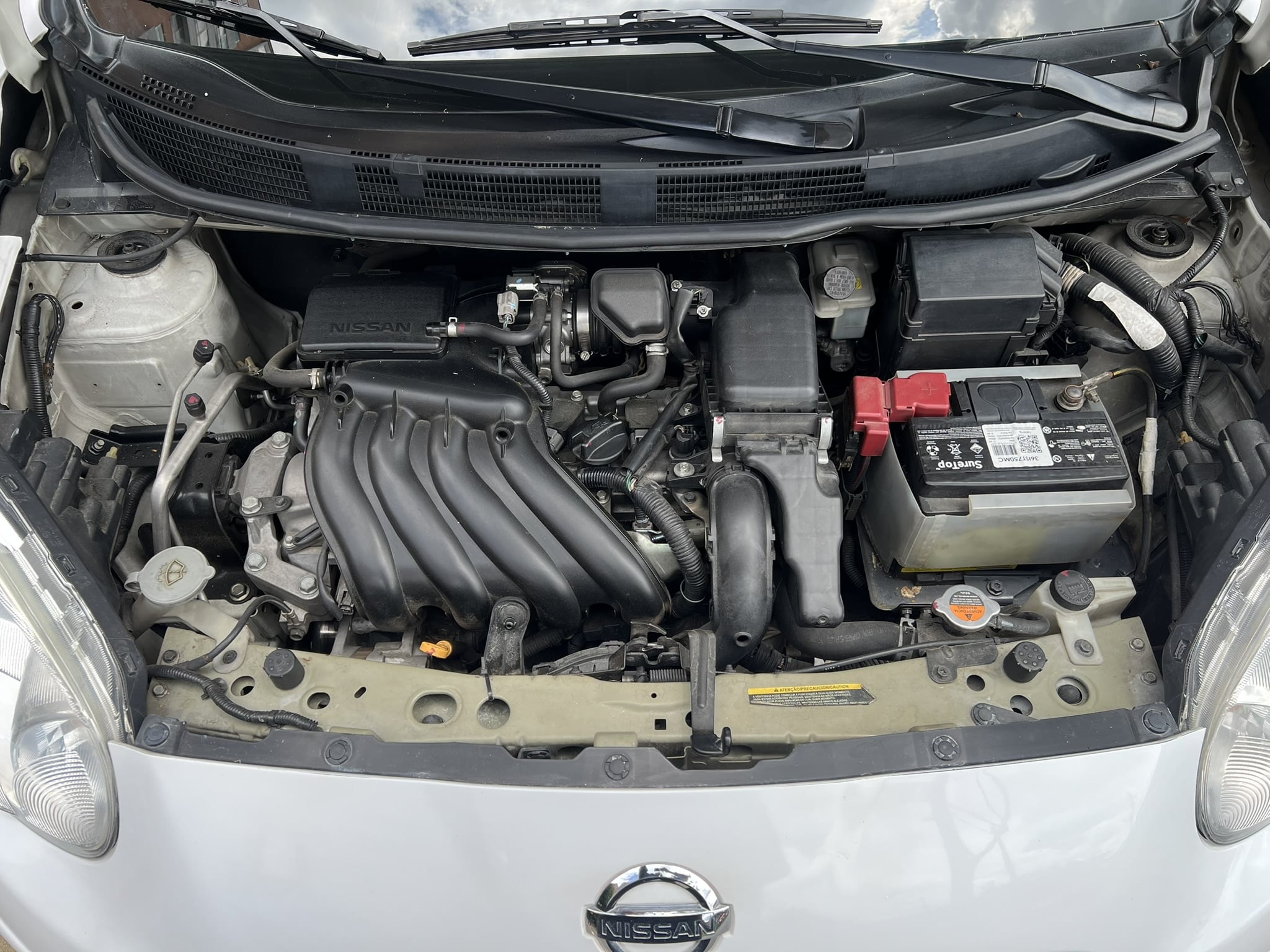 
								Nissan March Sense Cc1600 Mecánico full									