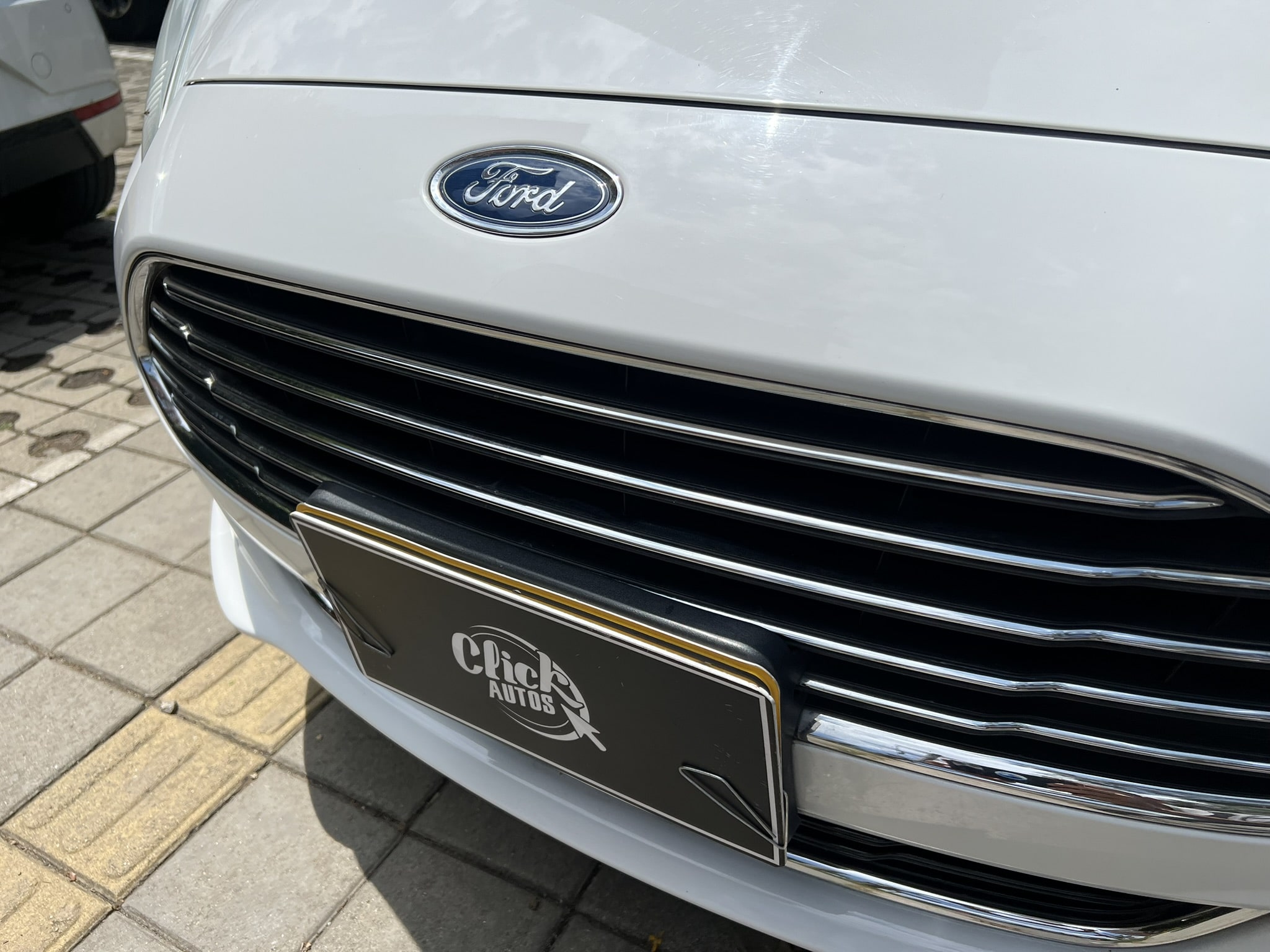 
								Ford Fiesta Cc1600 Hatchback Titanium 2015 full									