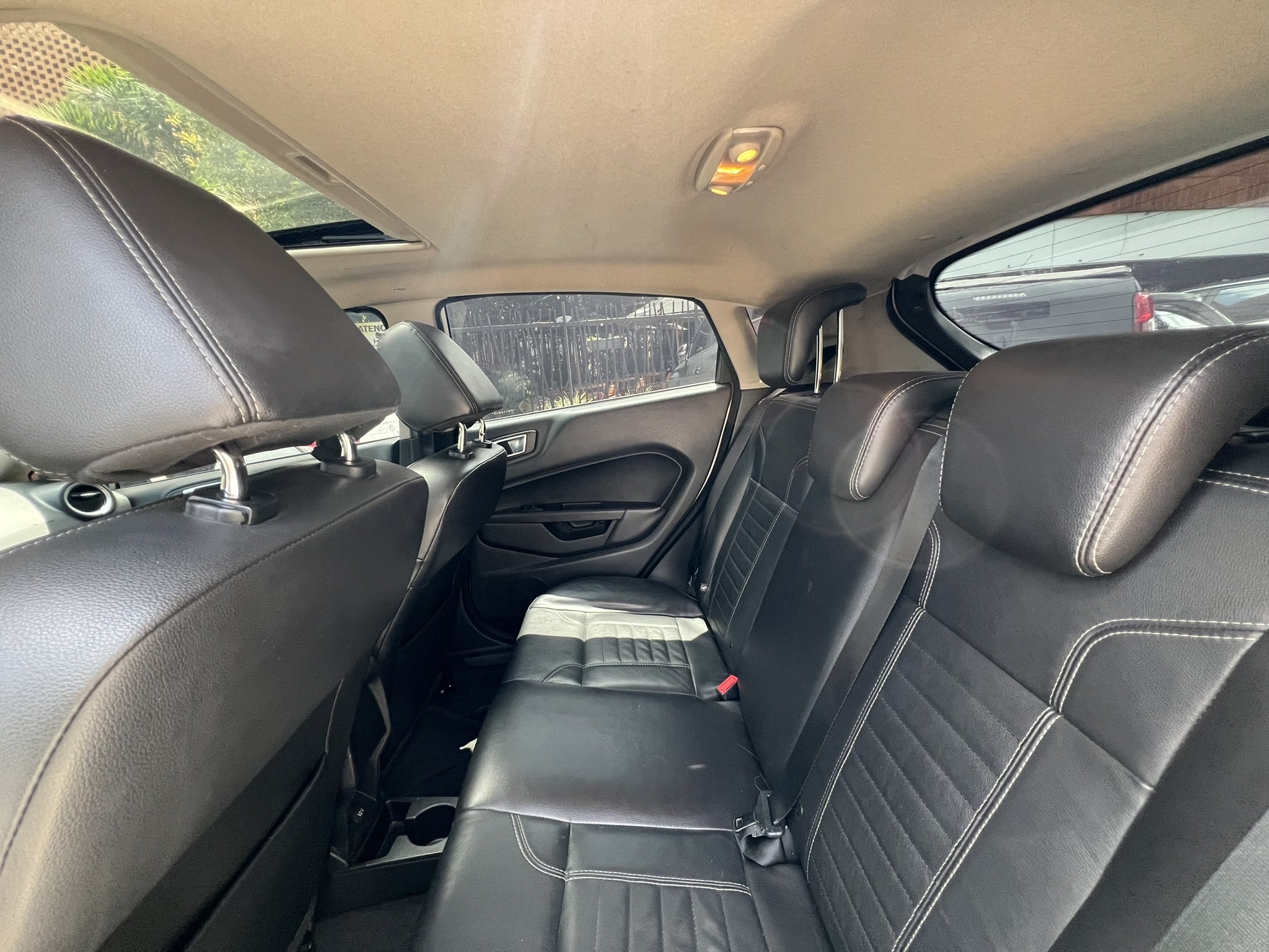 
								Ford Fiesta Cc1600 Hatchback Titanium 2015 full									