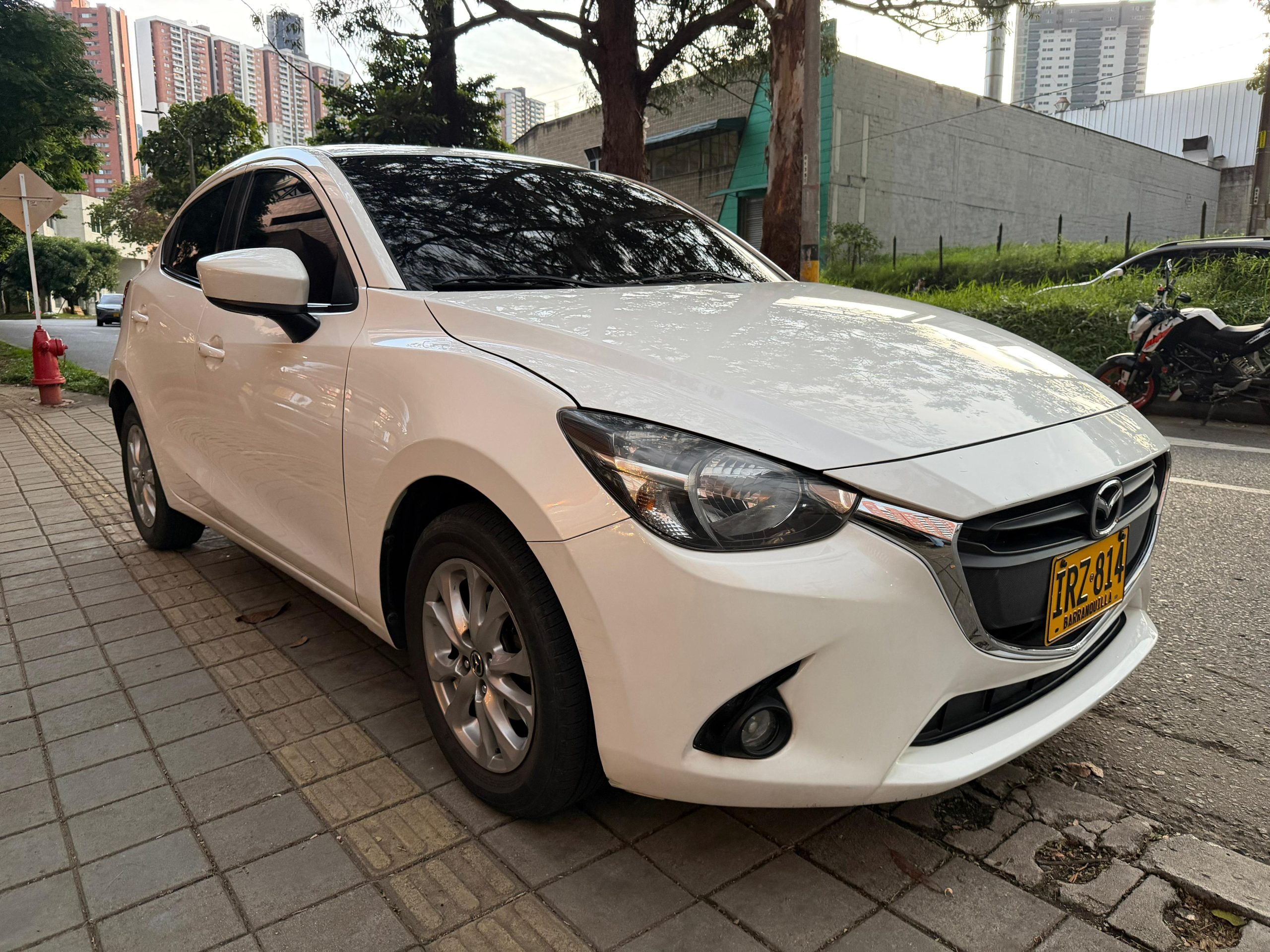 
								Mazda 2 Touring Cc1500 2017 full									