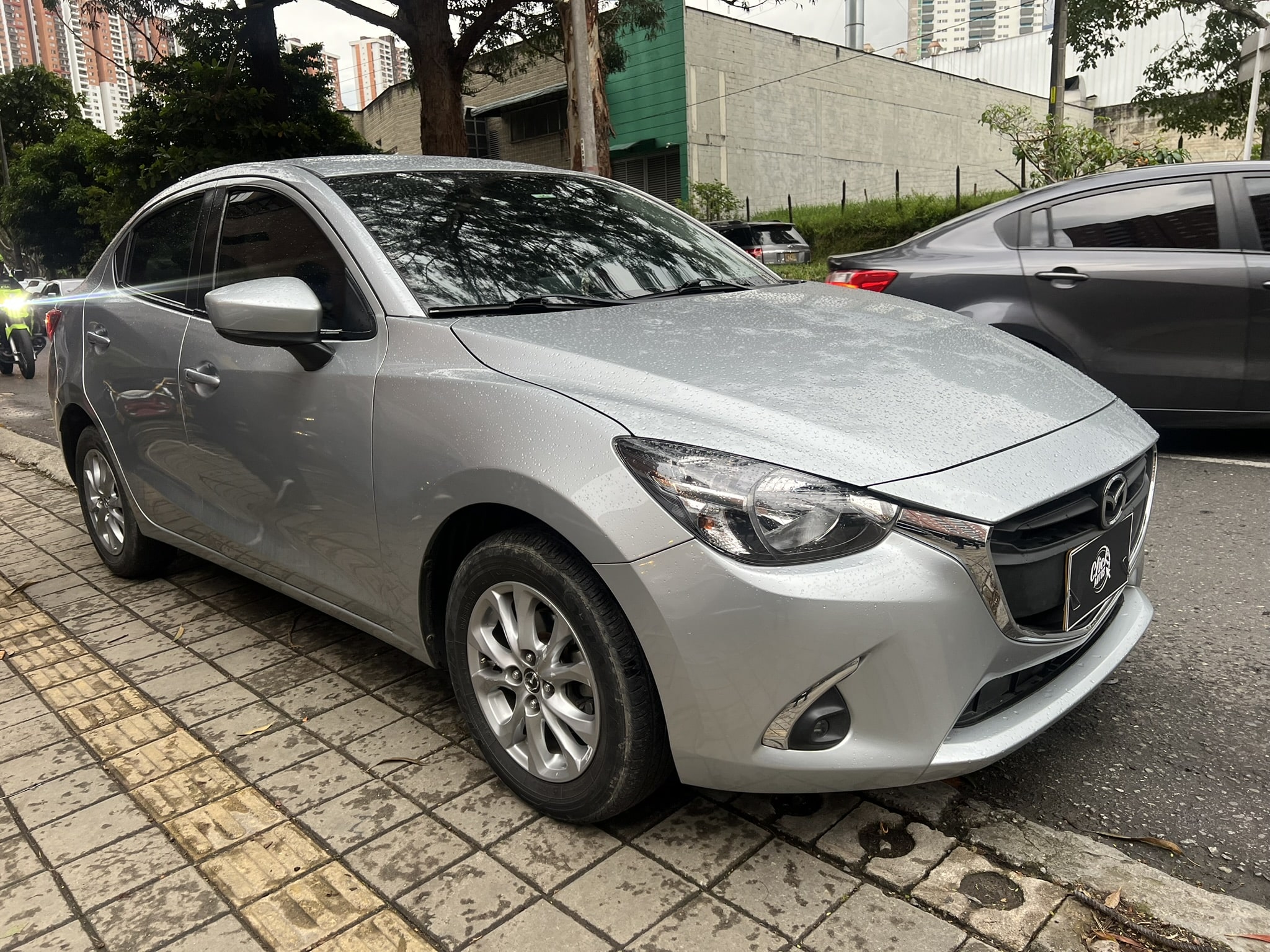 
								Mazda 2 Touring Sedan 2019 full									