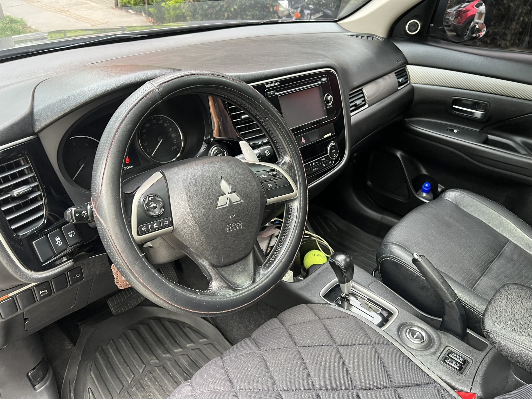 
								Mitsubishi Outlander 2015 full									