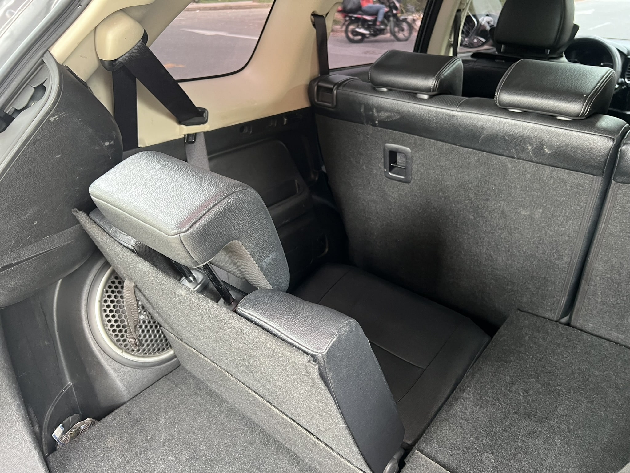 
								Mitsubishi Outlander 2015 full									