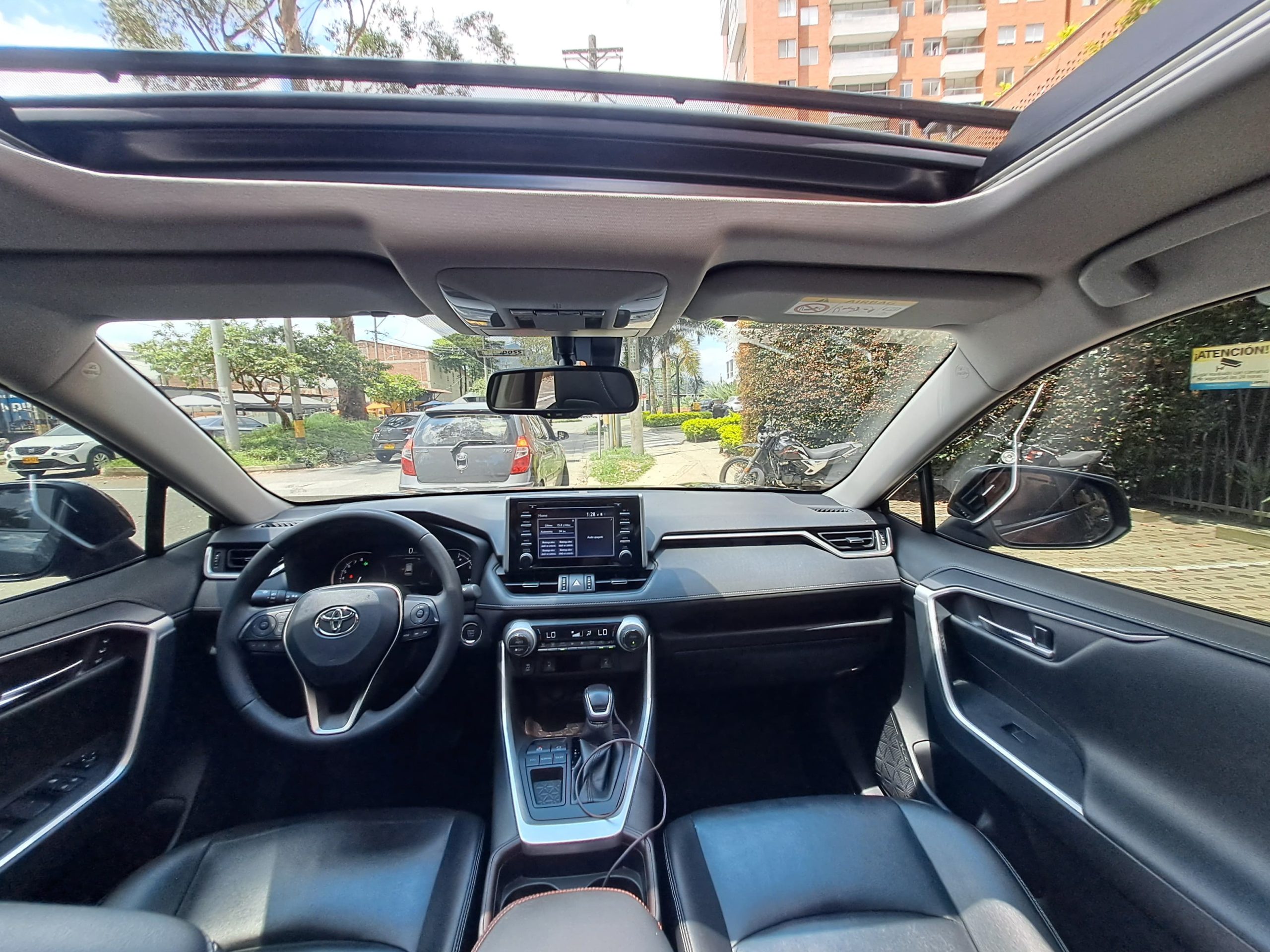 
								Toyota RAV4 Cc2500 Limited 4X2 2020 full									