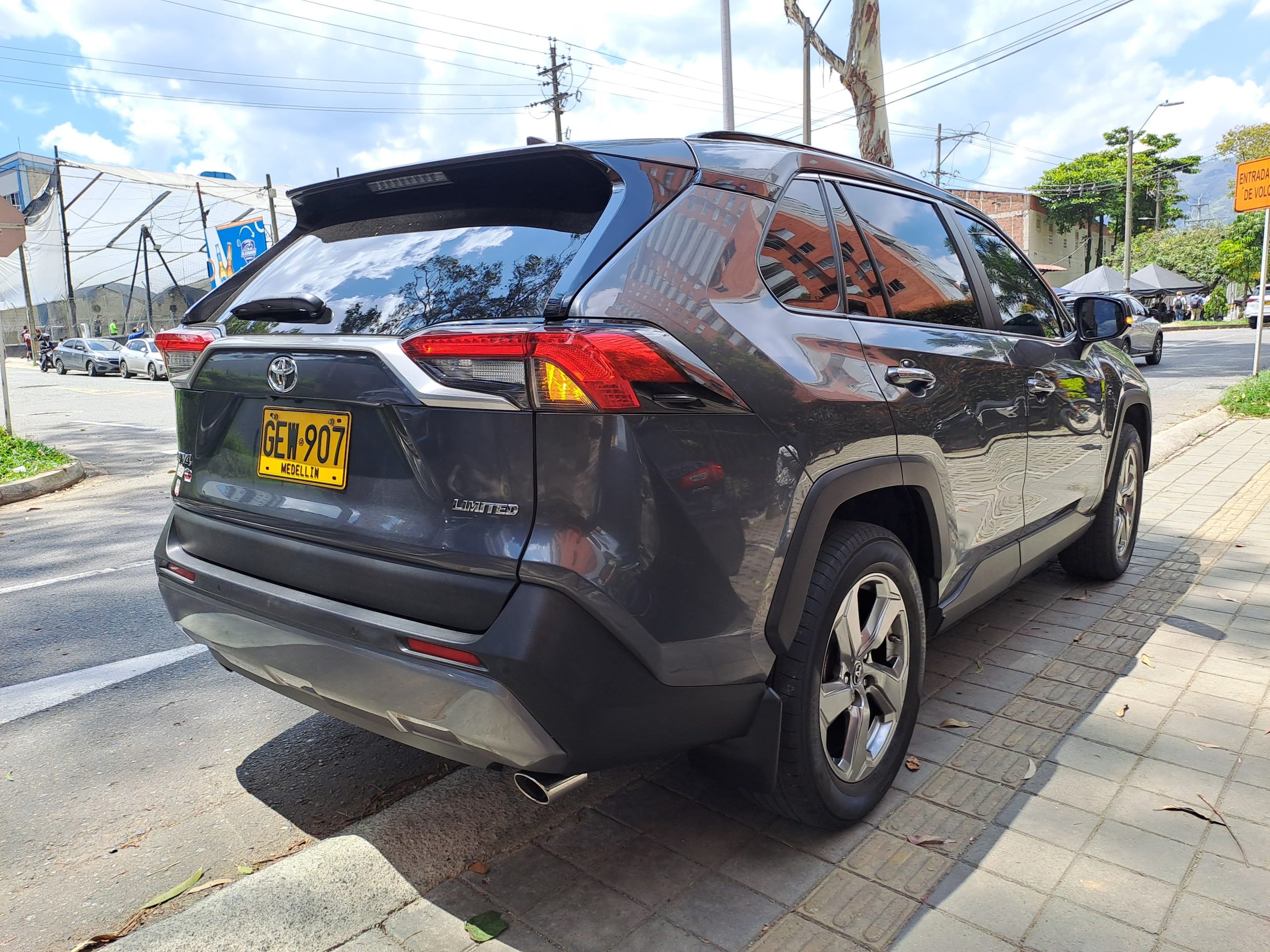 
								Toyota RAV4 Cc2500 Limited 4X2 2020 full									