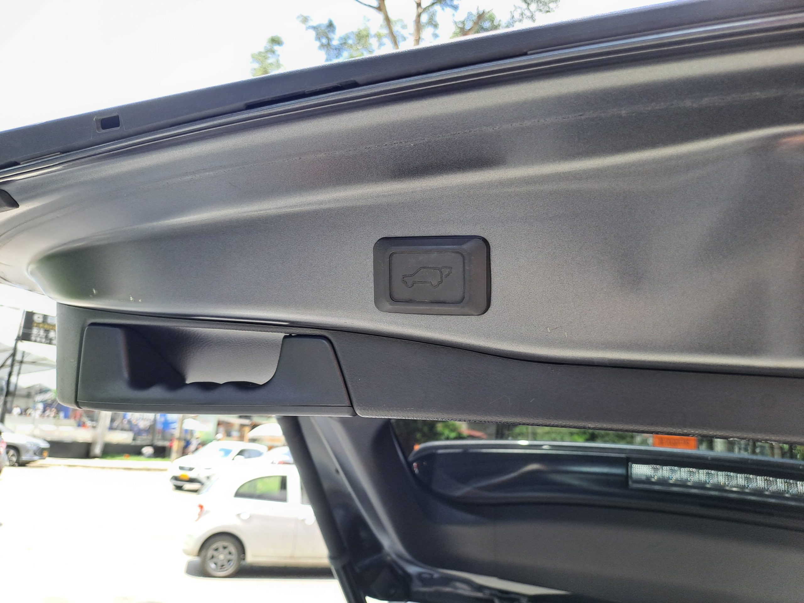 
								Toyota RAV4 Cc2500 Limited 4X2 2020 full									