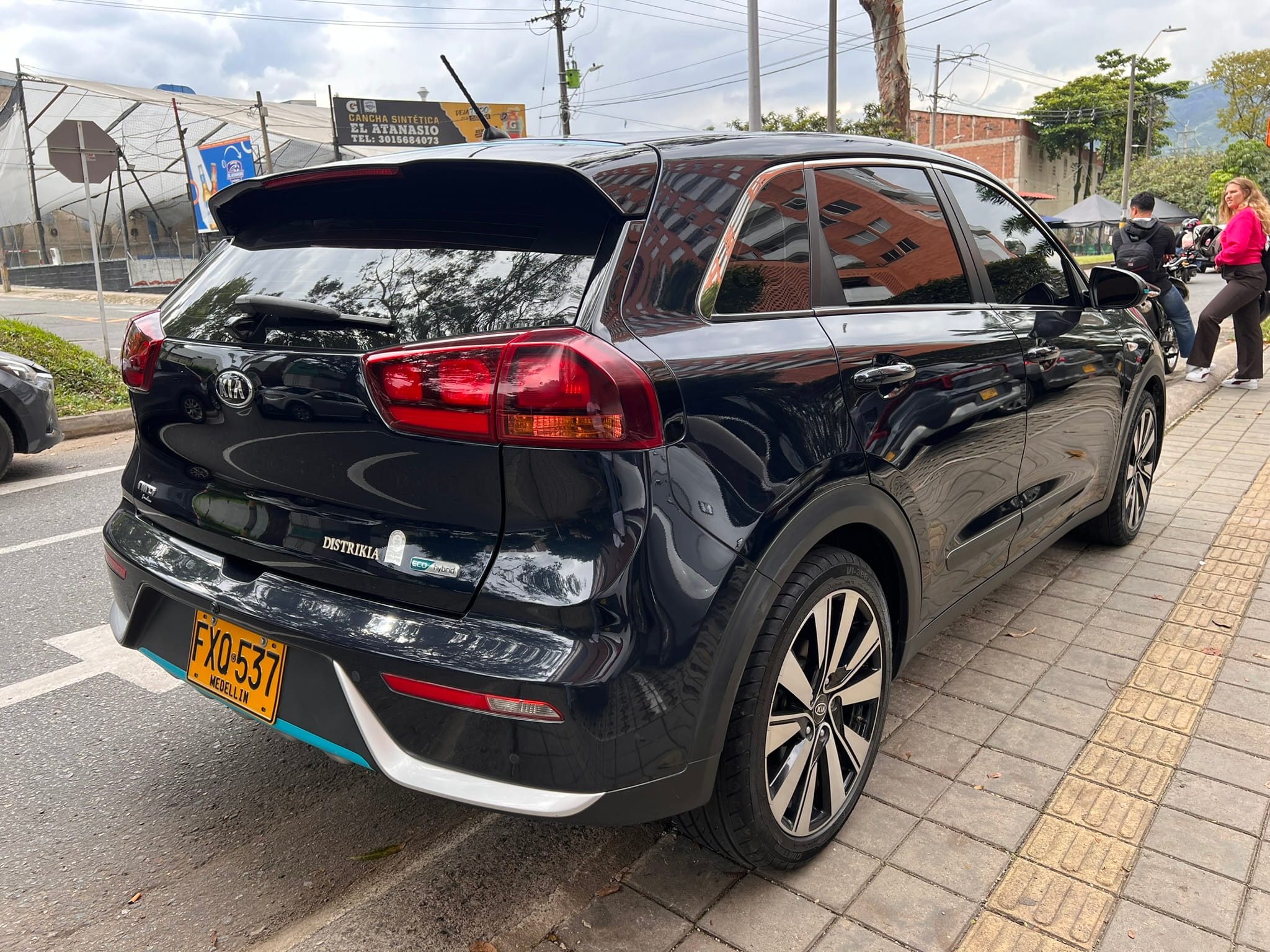 
								Kia Niro Emotion Hibrido Cc1600 2019 full									