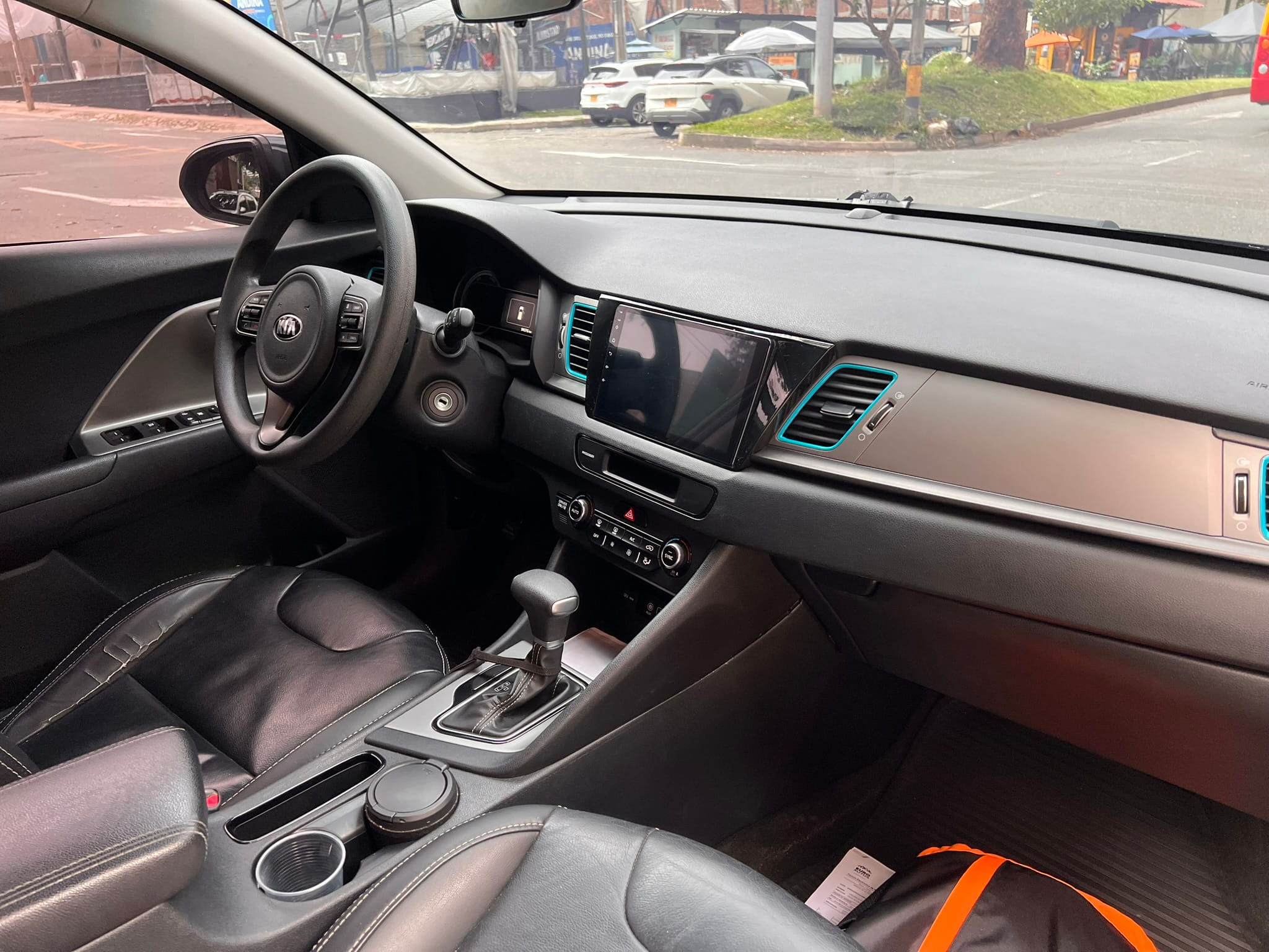 
								Kia Niro Emotion Hibrido Cc1600 2019 full									