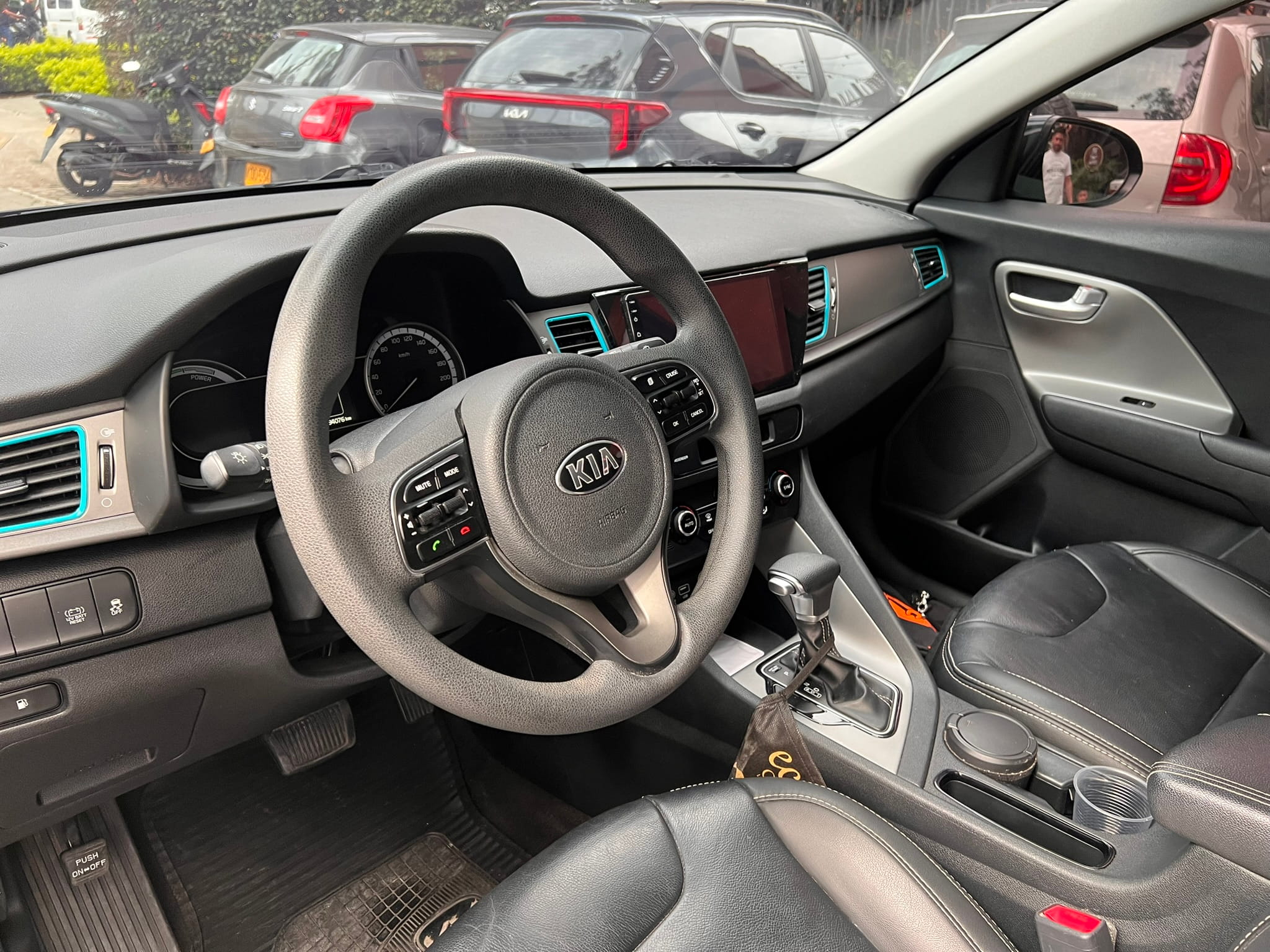 
								Kia Niro Emotion Hibrido Cc1600 2019 full									