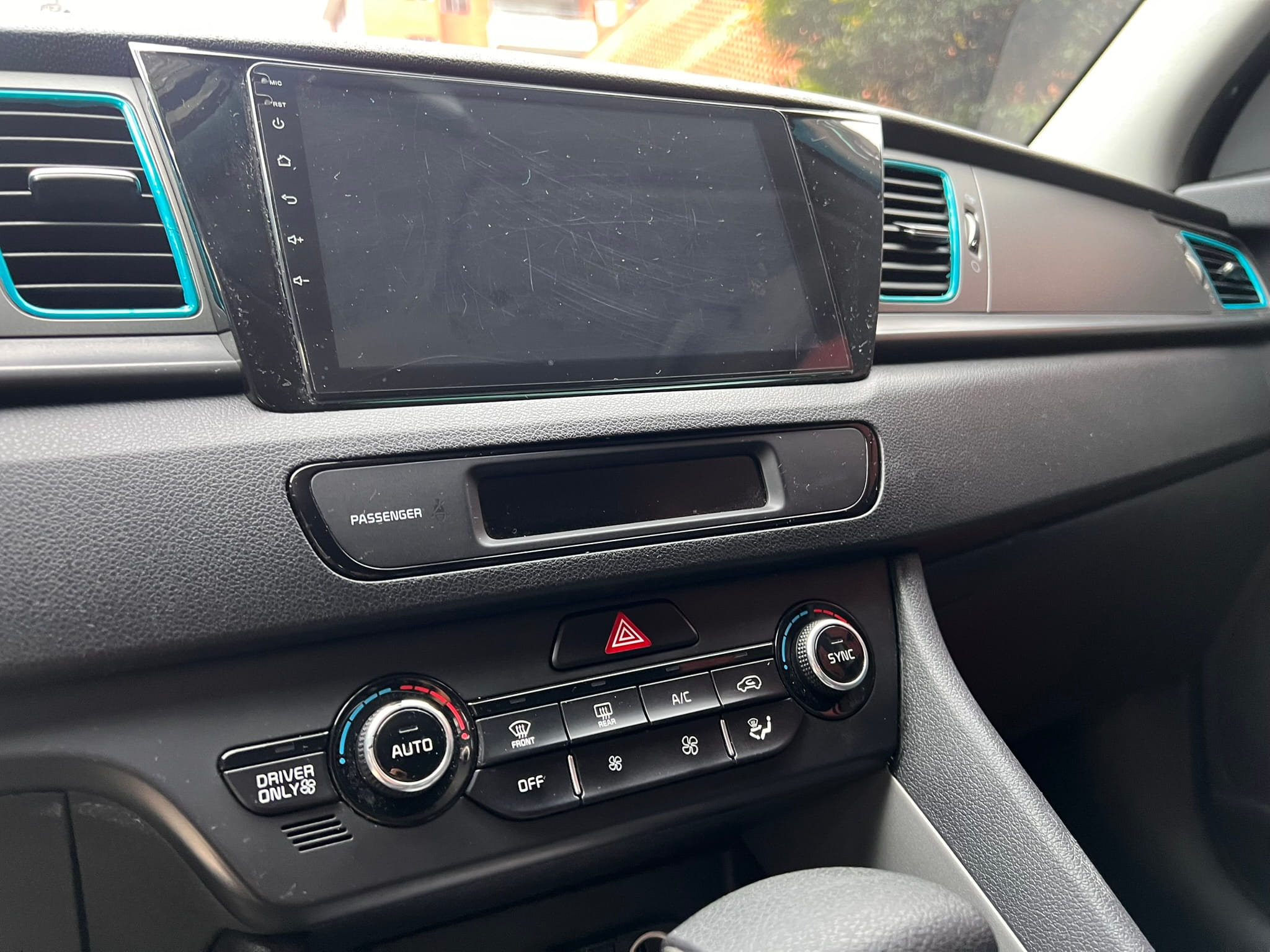 
								Kia Niro Emotion Hibrido Cc1600 2019 full									