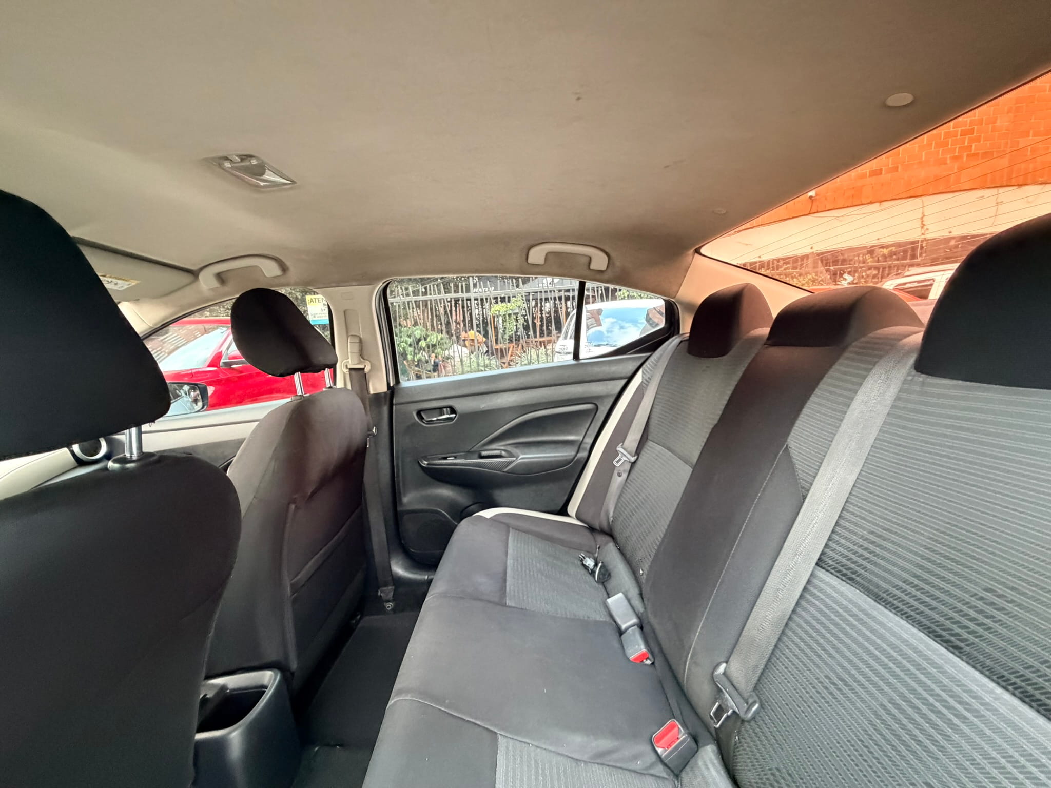 
								Nissan Versa Cc1600 Advance 2021 full									