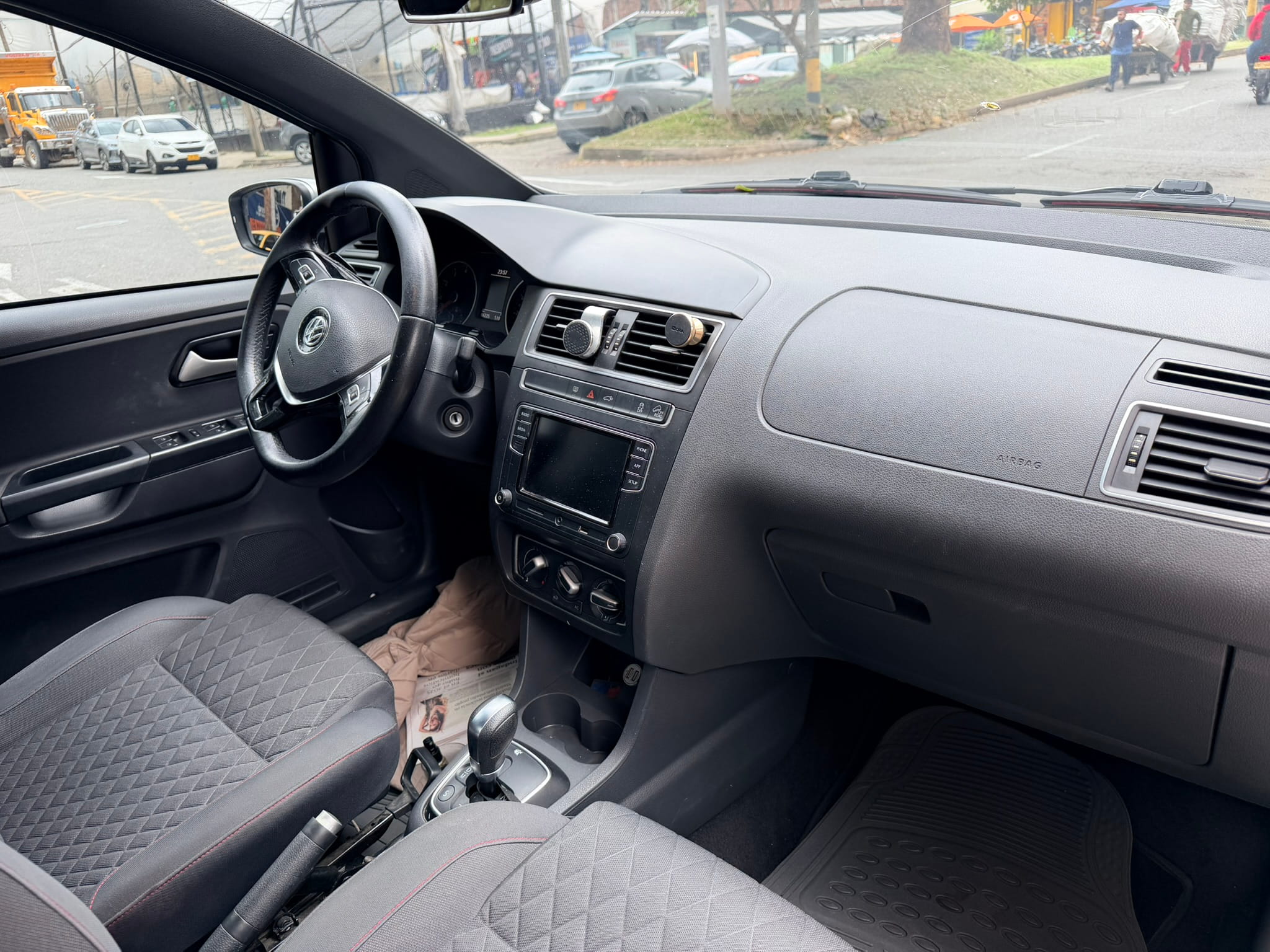 
								Volkswagen Crossfox Imotion Cc1600 2018 full									