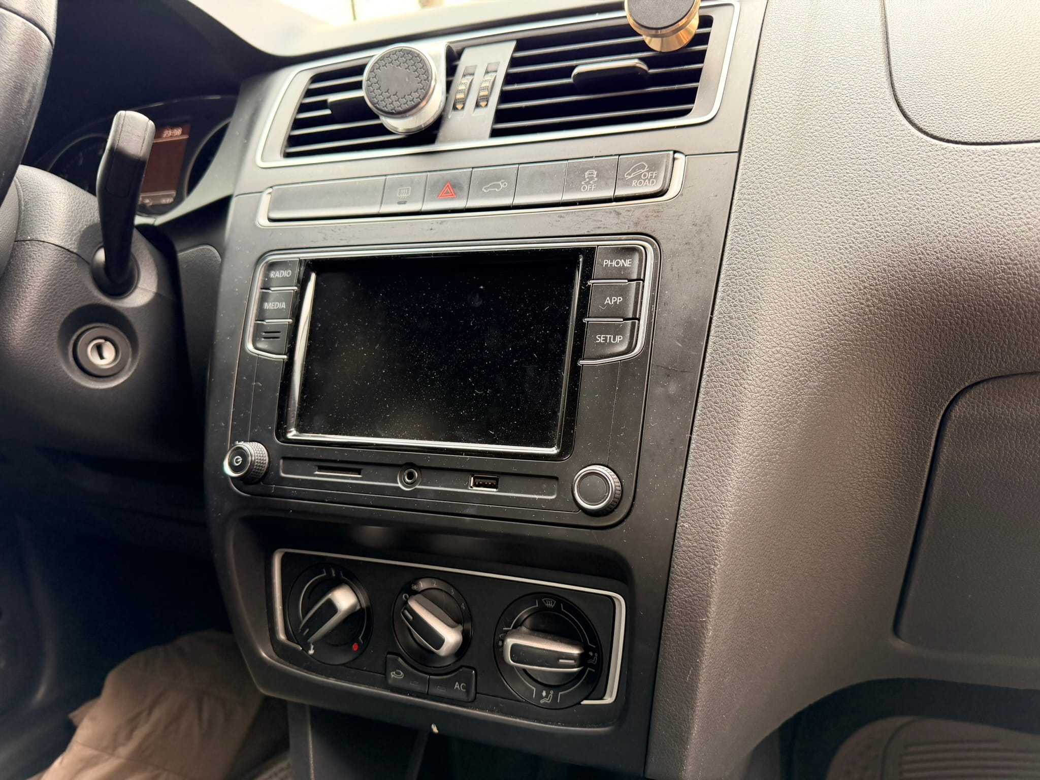 
								Volkswagen Crossfox Imotion Cc1600 2018 full									