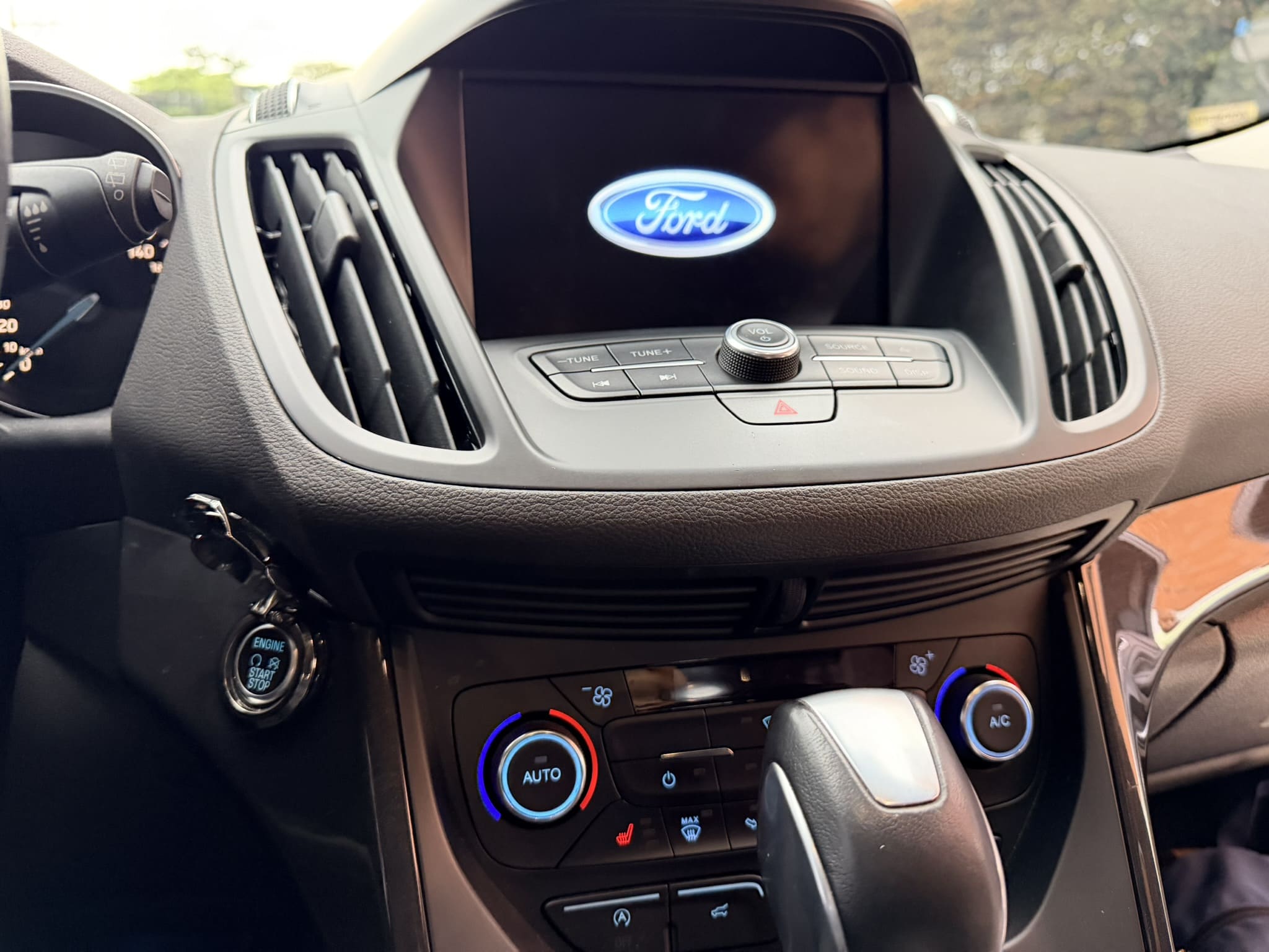 
								Ford Escape 2.0 Titanium 4×2 2019 full									