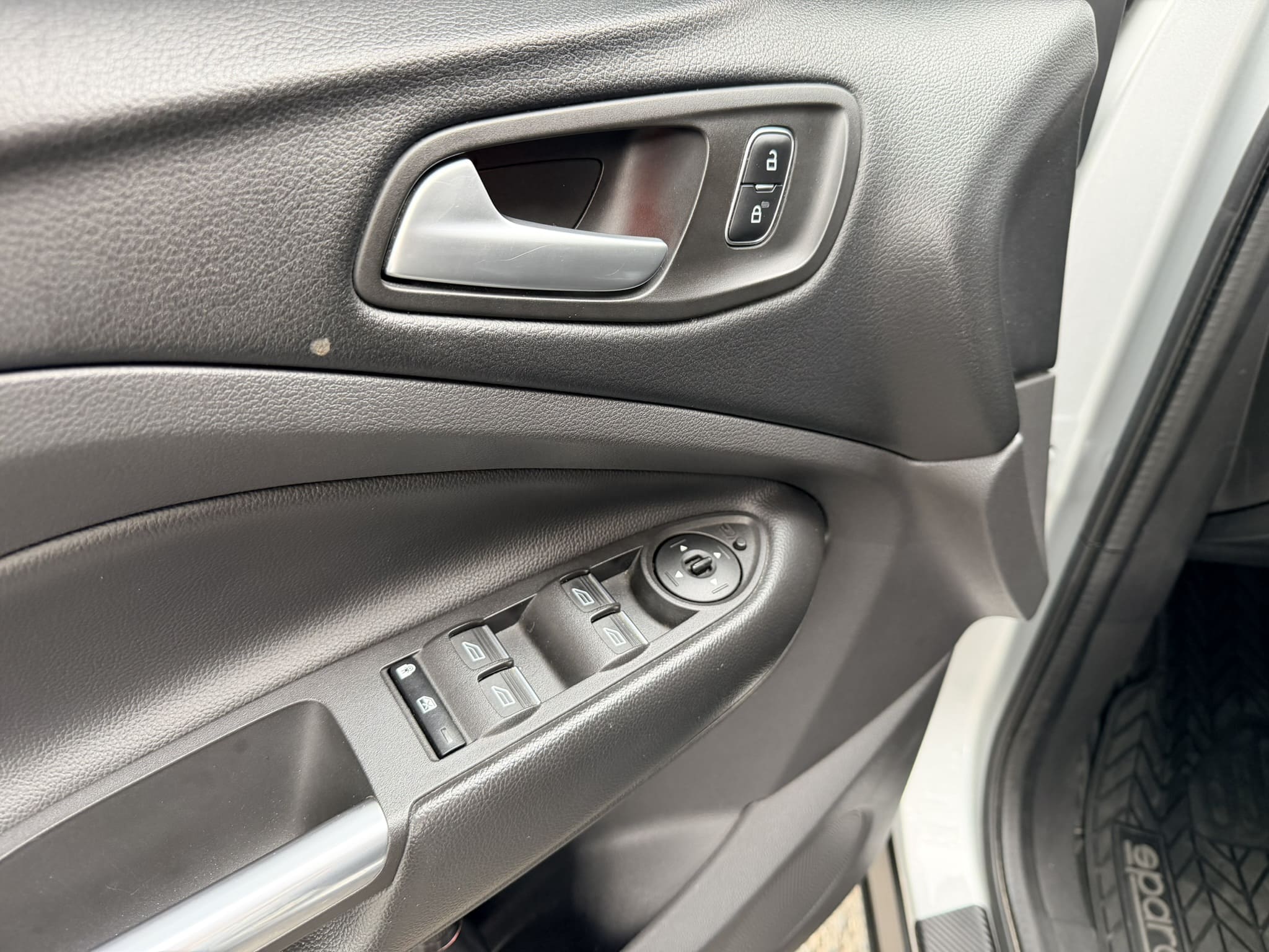 
								Ford Escape 2.0 Titanium 4×2 2019 full									