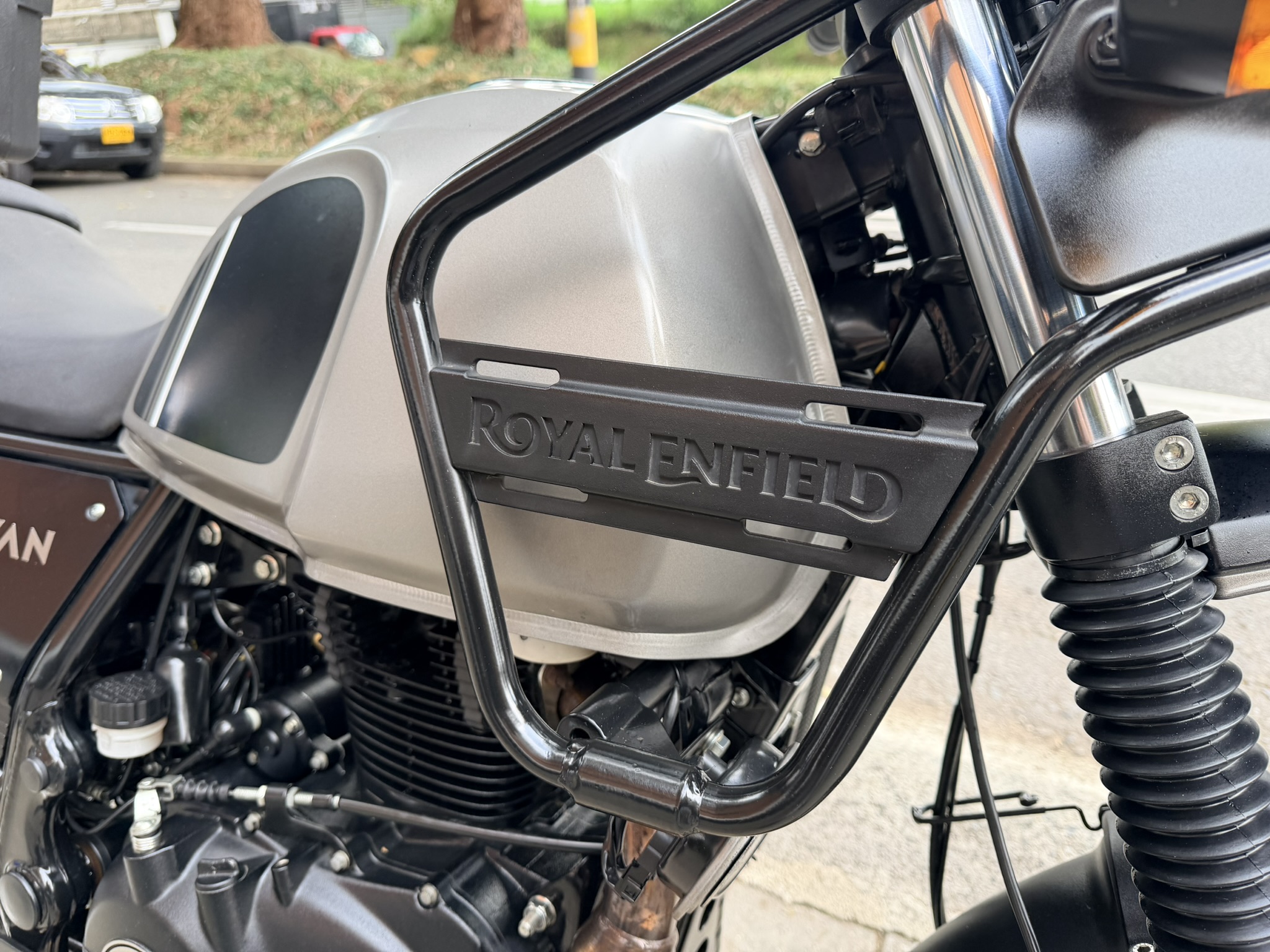 
								Royal Enfield Himalayan Cc400 2022 full									