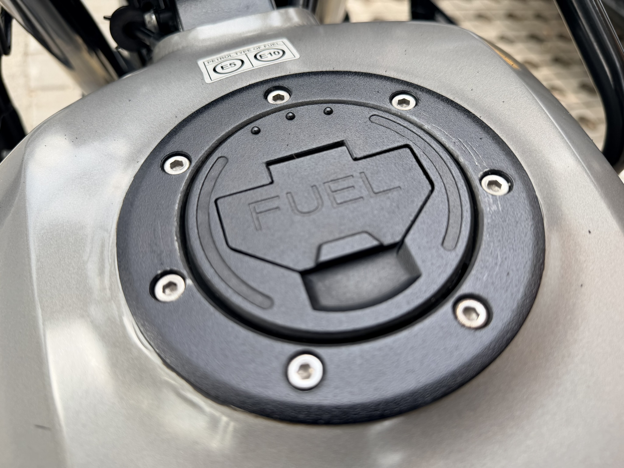 
								Royal Enfield Himalayan Cc400 2022 full									