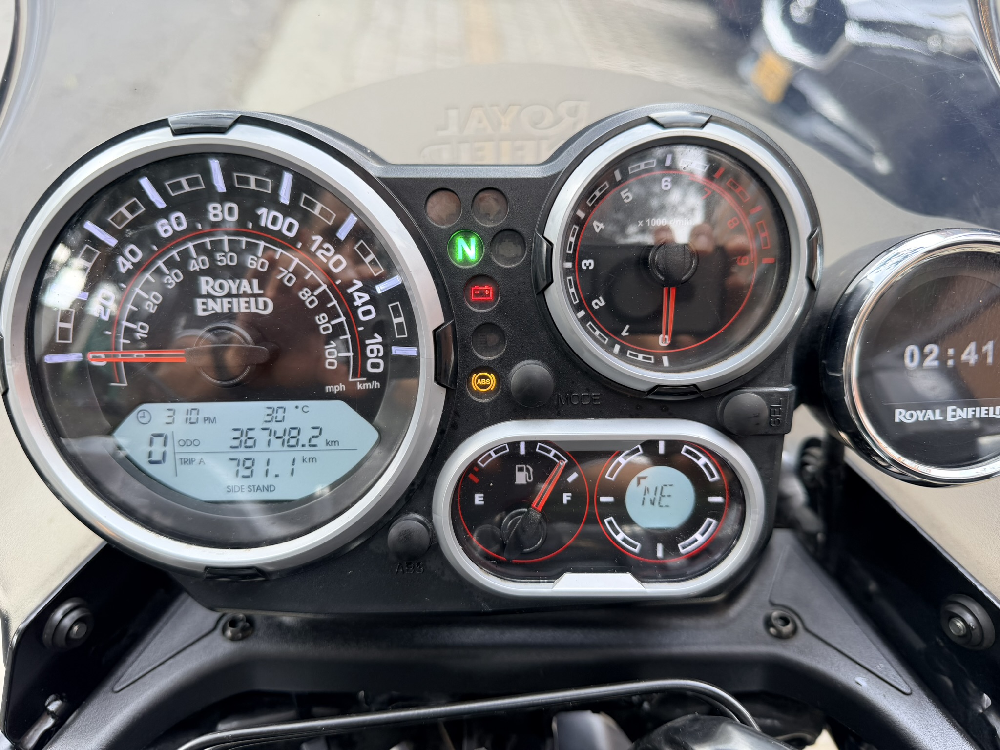 
								Royal Enfield Himalayan Cc400 2022 full									