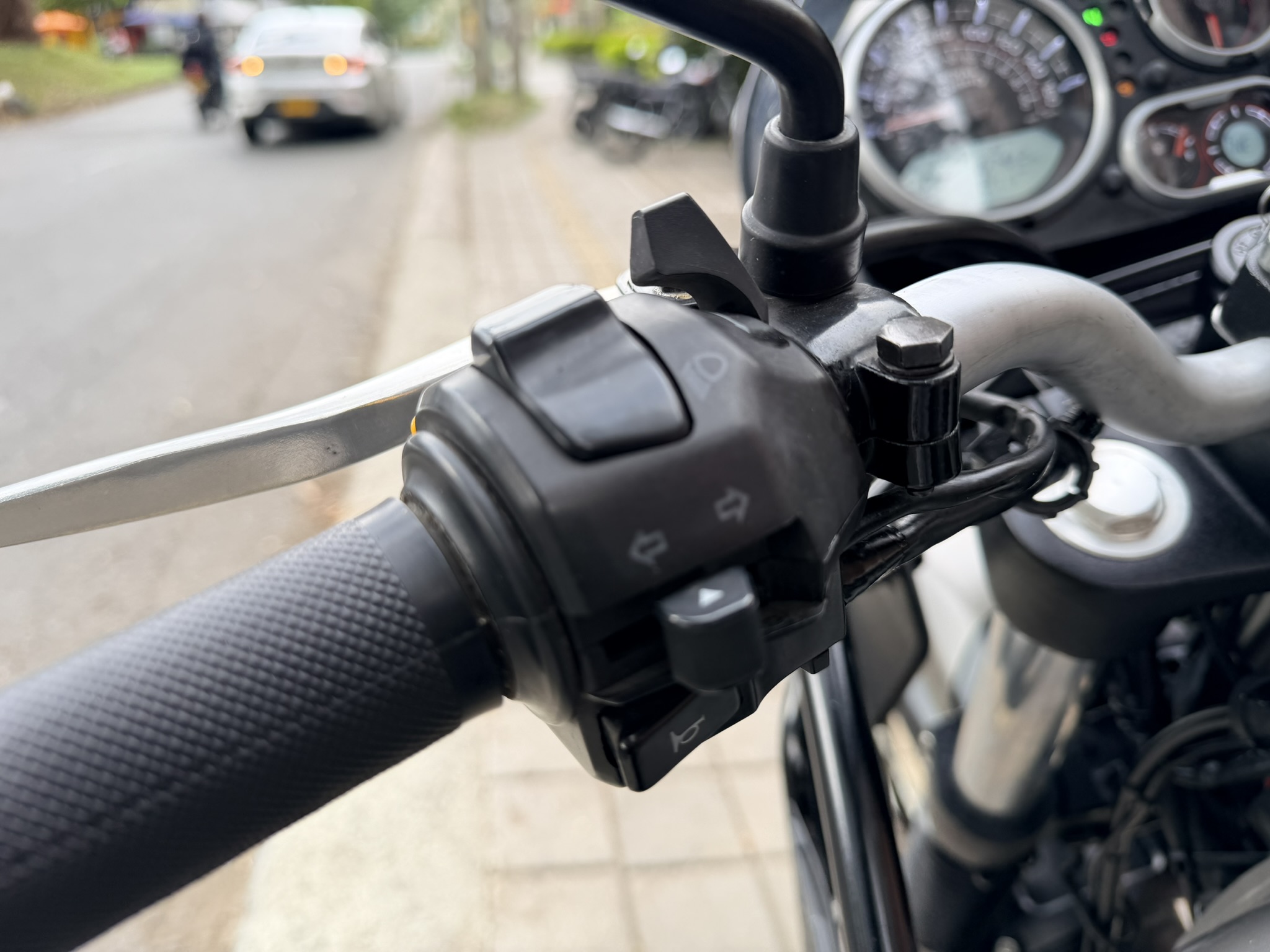 
								Royal Enfield Himalayan Cc400 2022 full									