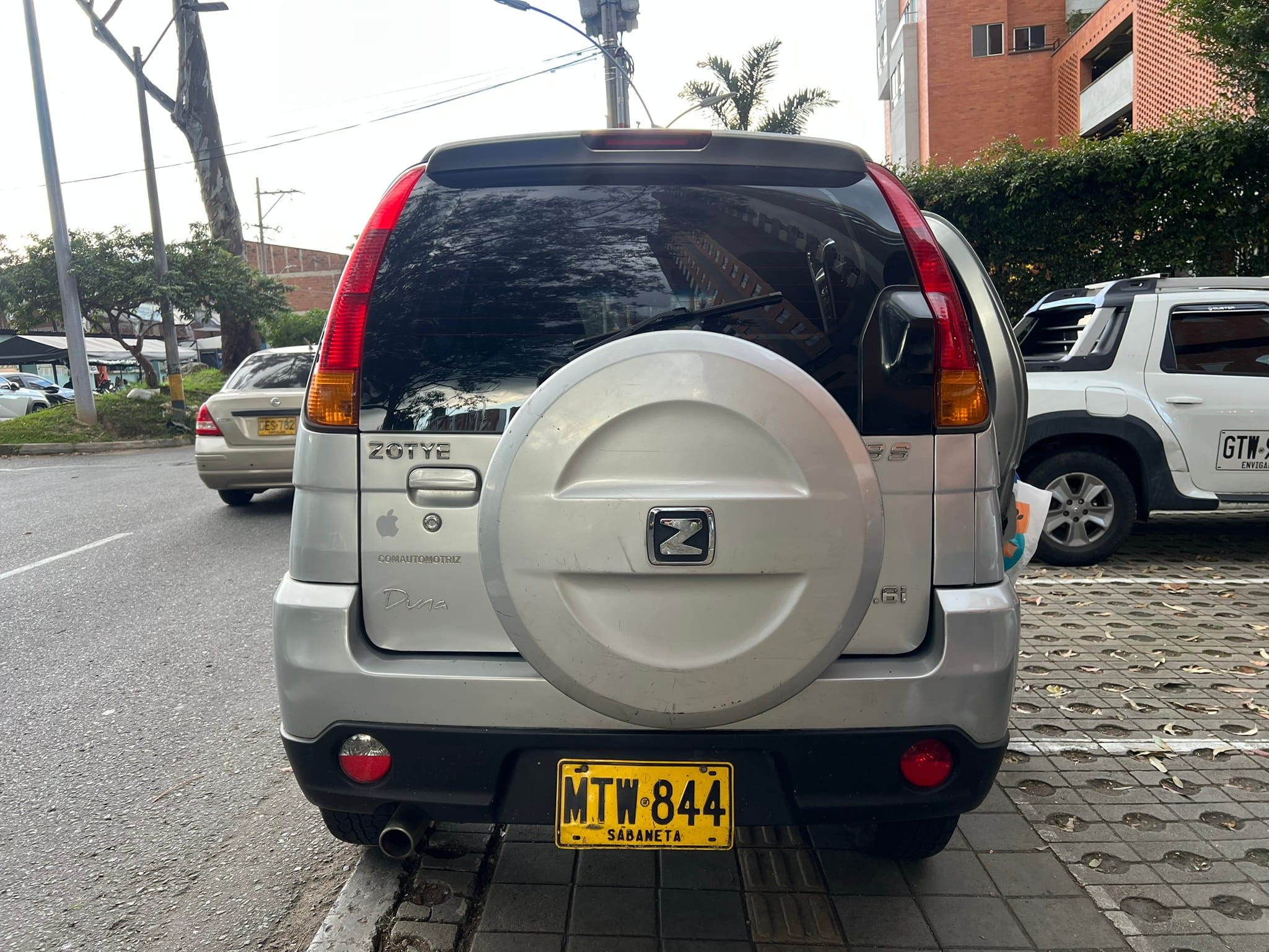 Zotye Duna Cc1600 2013
