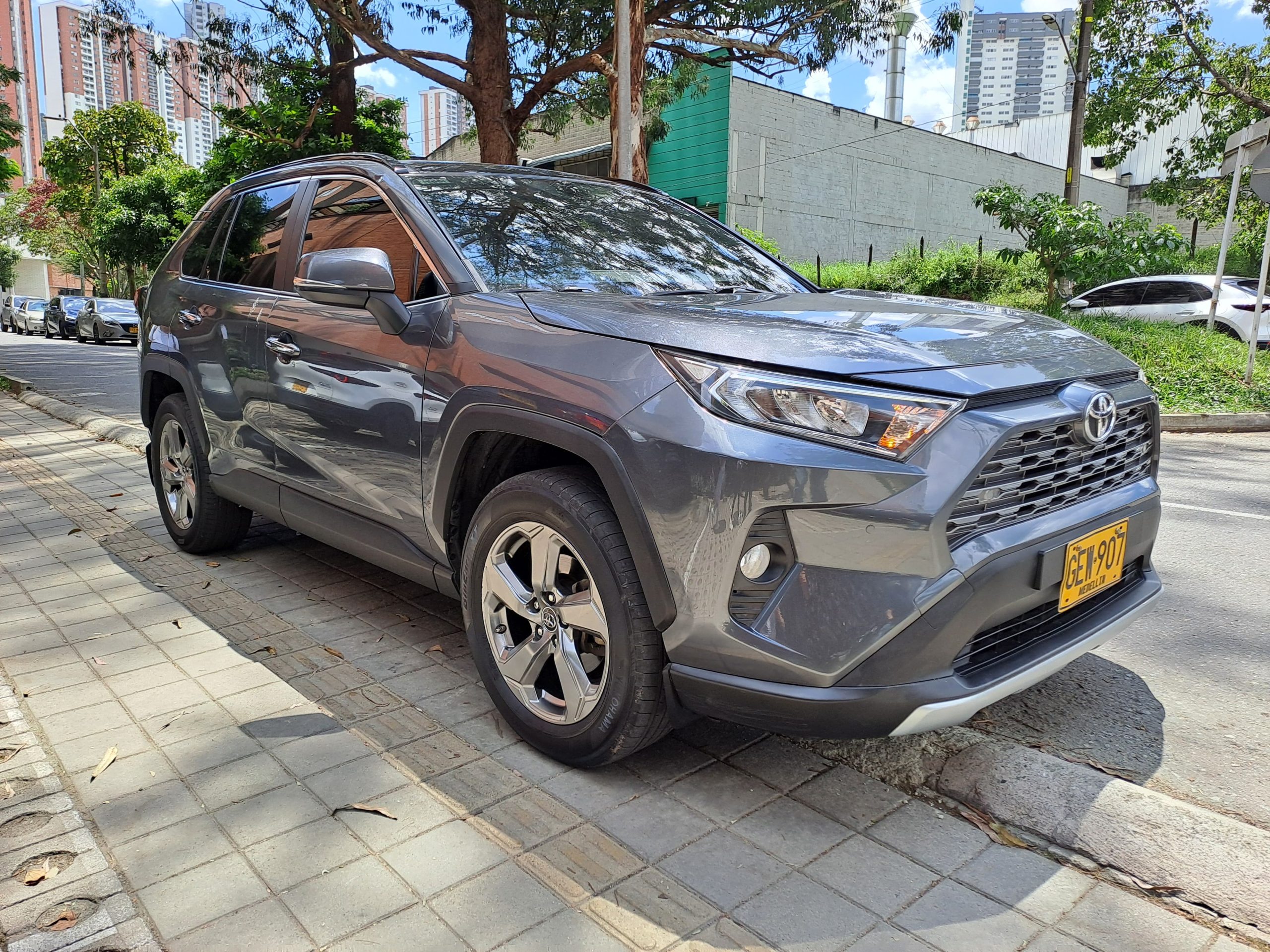 
								Toyota RAV4 Cc2500 Limited 4X2 2020 full									