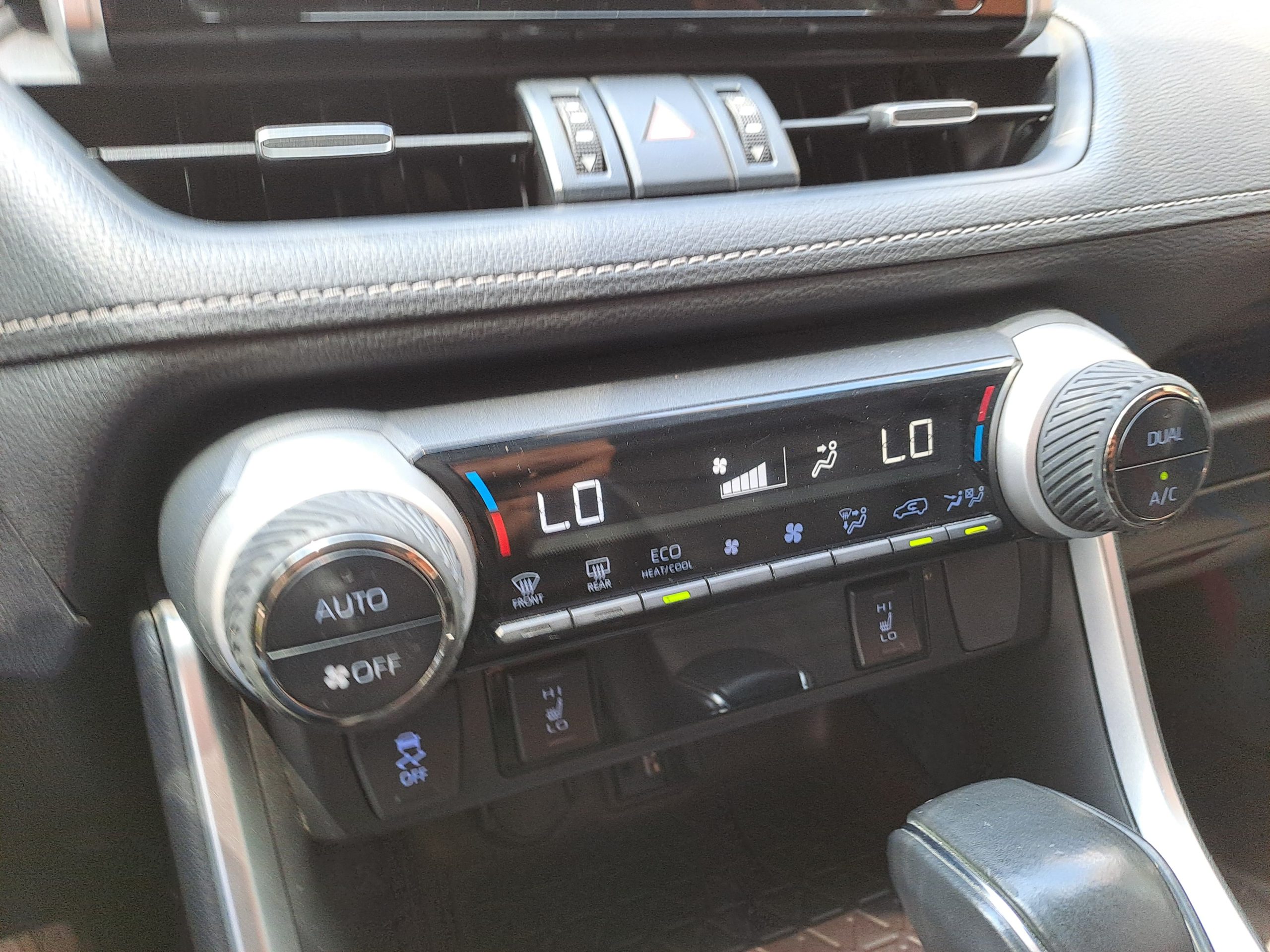 
								Toyota RAV4 Cc2500 Limited 4X2 2020 full									