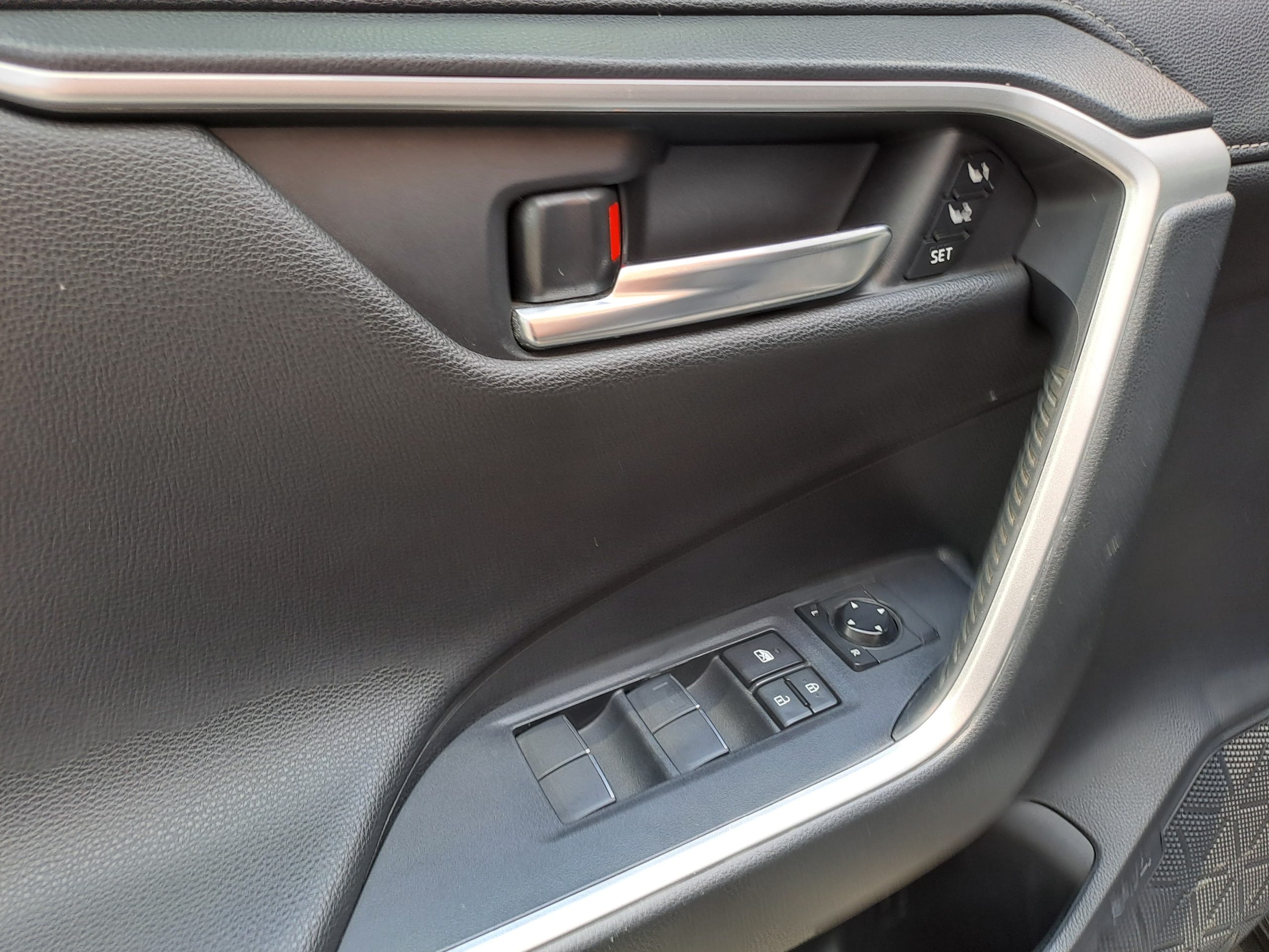 
								Toyota RAV4 Cc2500 Limited 4X2 2020 full									