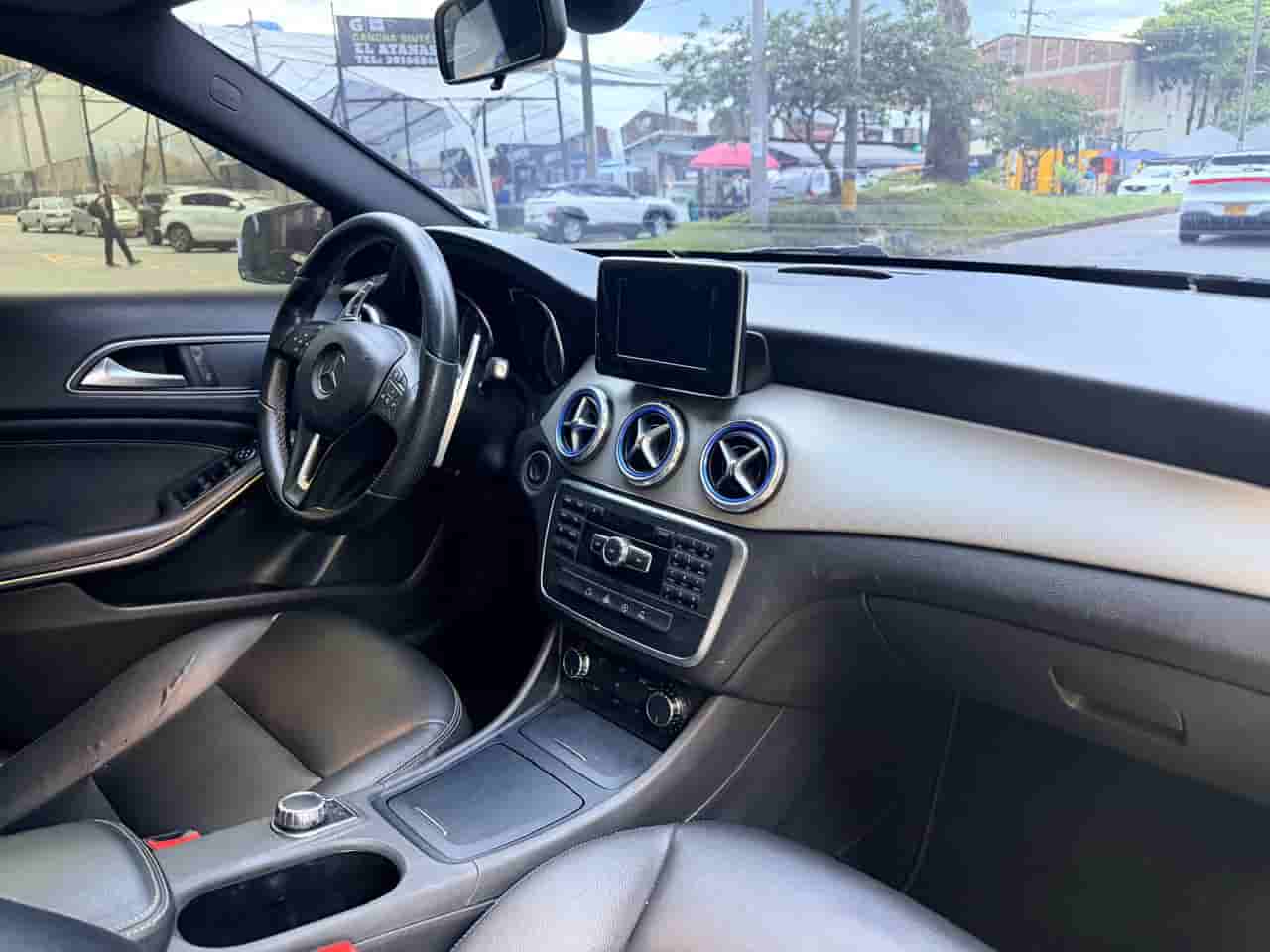 
								Mercedes-Benz Clase GLA 200 cc1600 Turbo full									