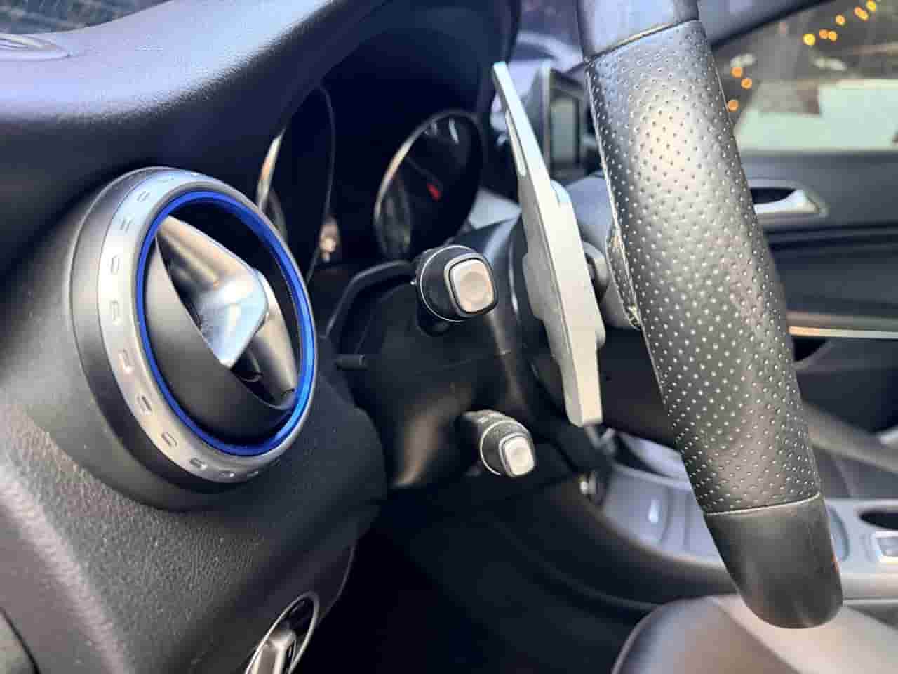 
								Mercedes-Benz Clase GLA 200 cc1600 Turbo full									