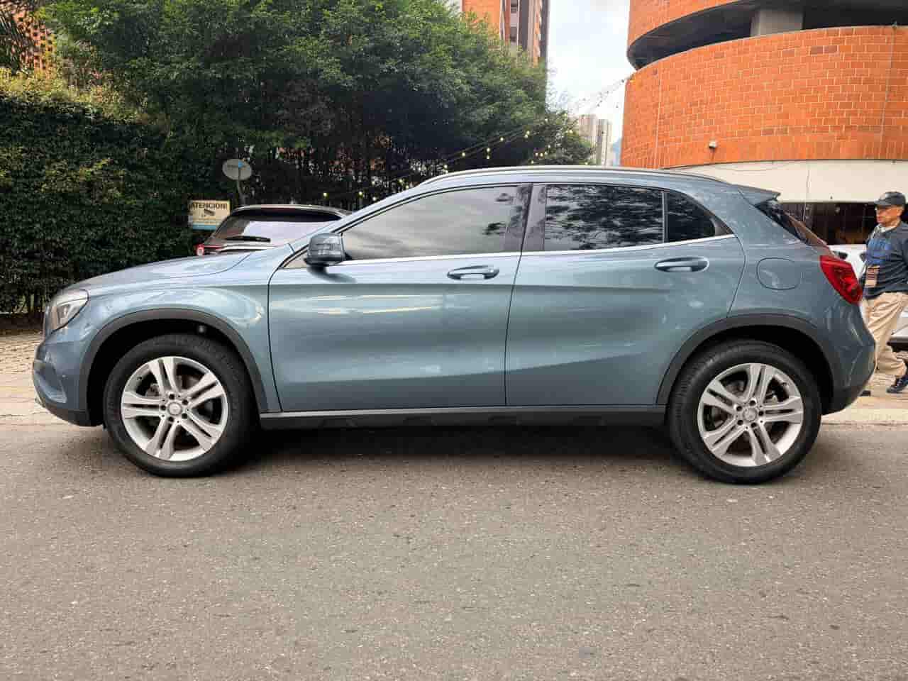 Mercedes-Benz Clase GLA 200 cc1600 Turbo