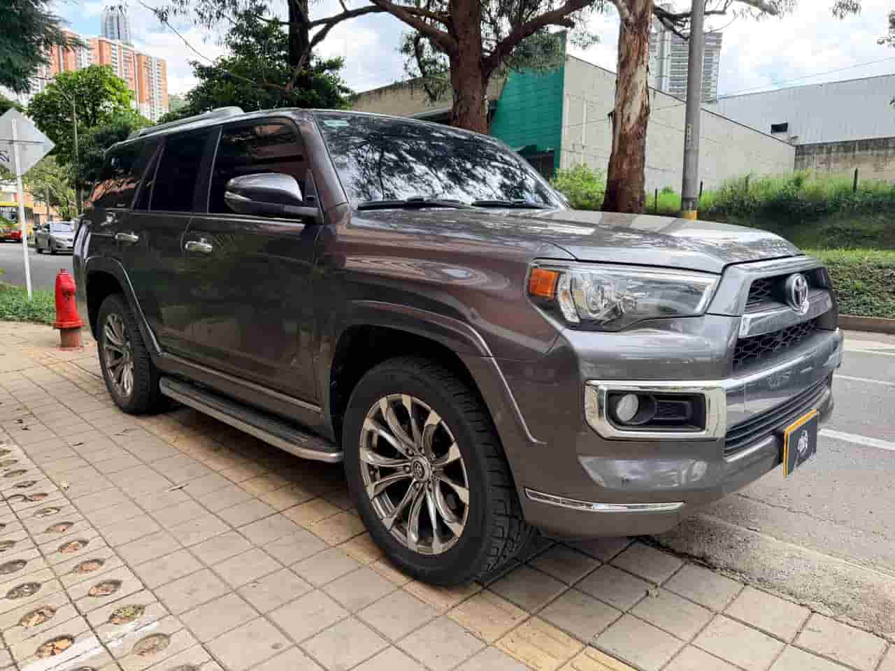 
								Toyota 4Runner Limited 2019 full									