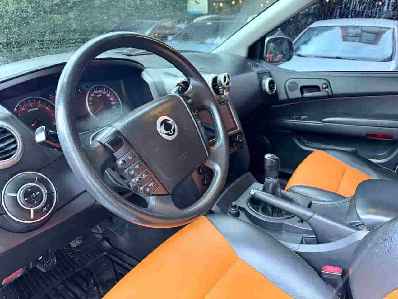 
								SsangYong Actyon 2.3 G23D 2015 full									