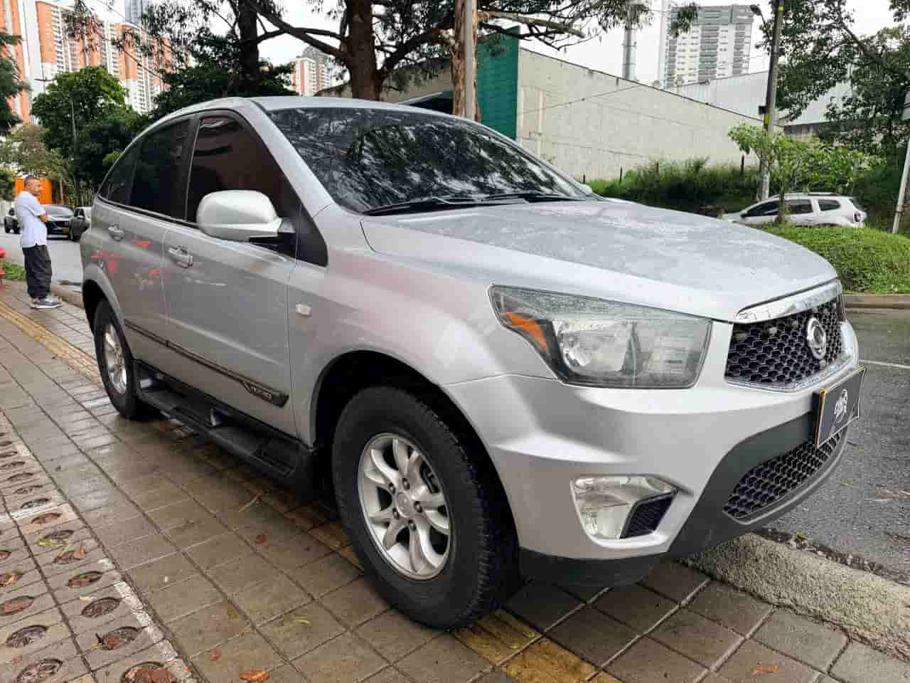 
								SsangYong Actyon 2.3 G23D 2015 full									