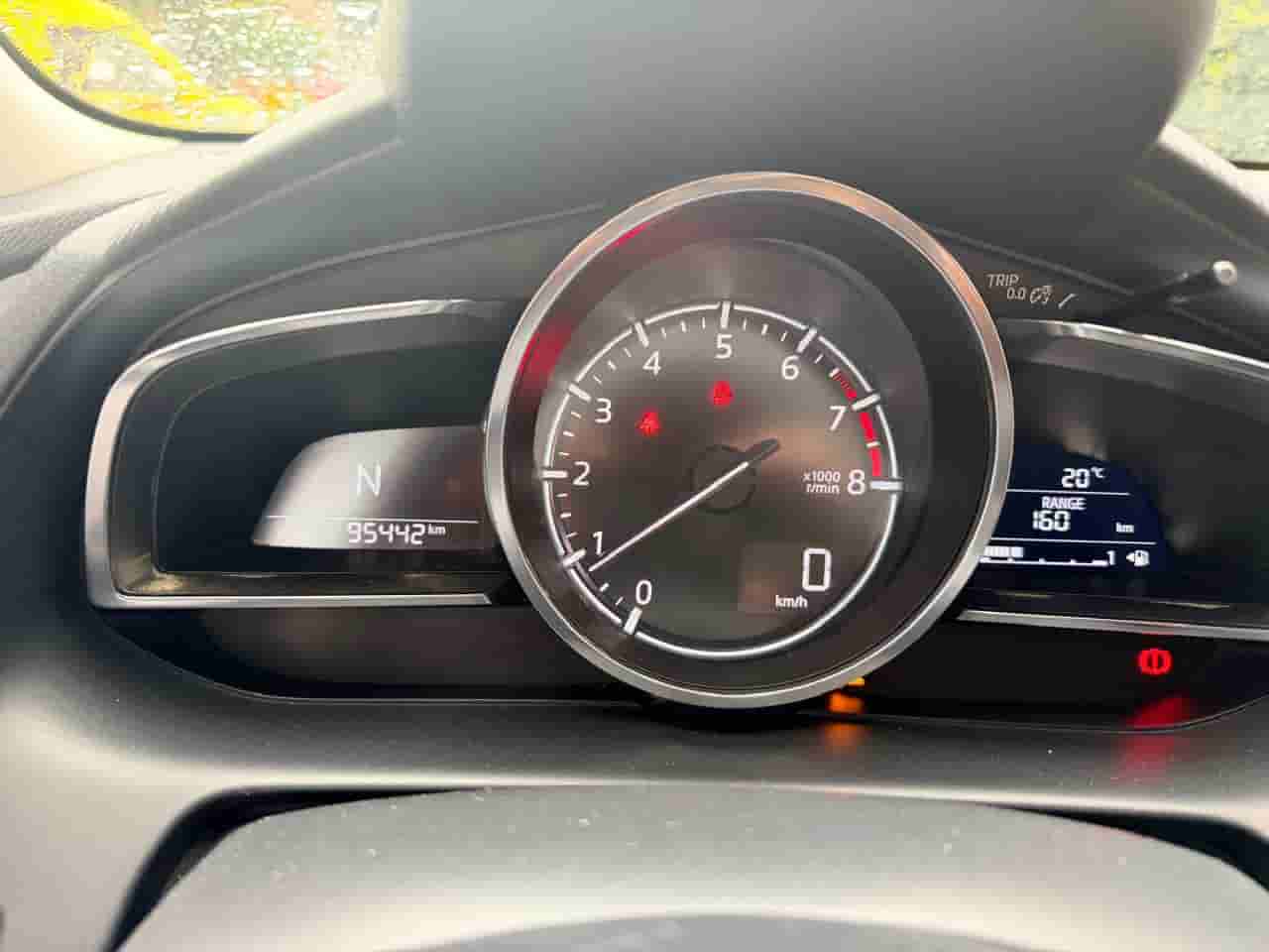 
								Mazda 2 Cc1500 Grand Touring 2018 full									