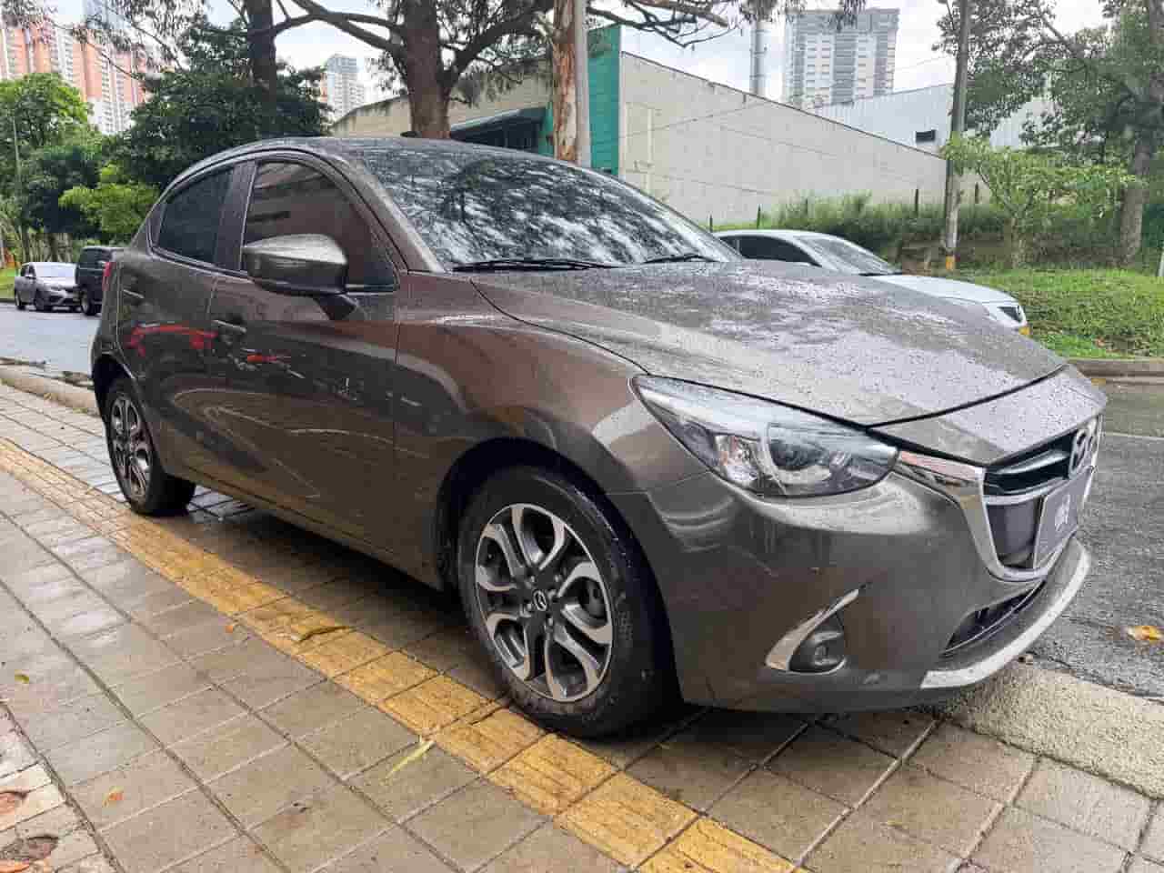 
								Mazda 2 Cc1500 Grand Touring 2018 full									