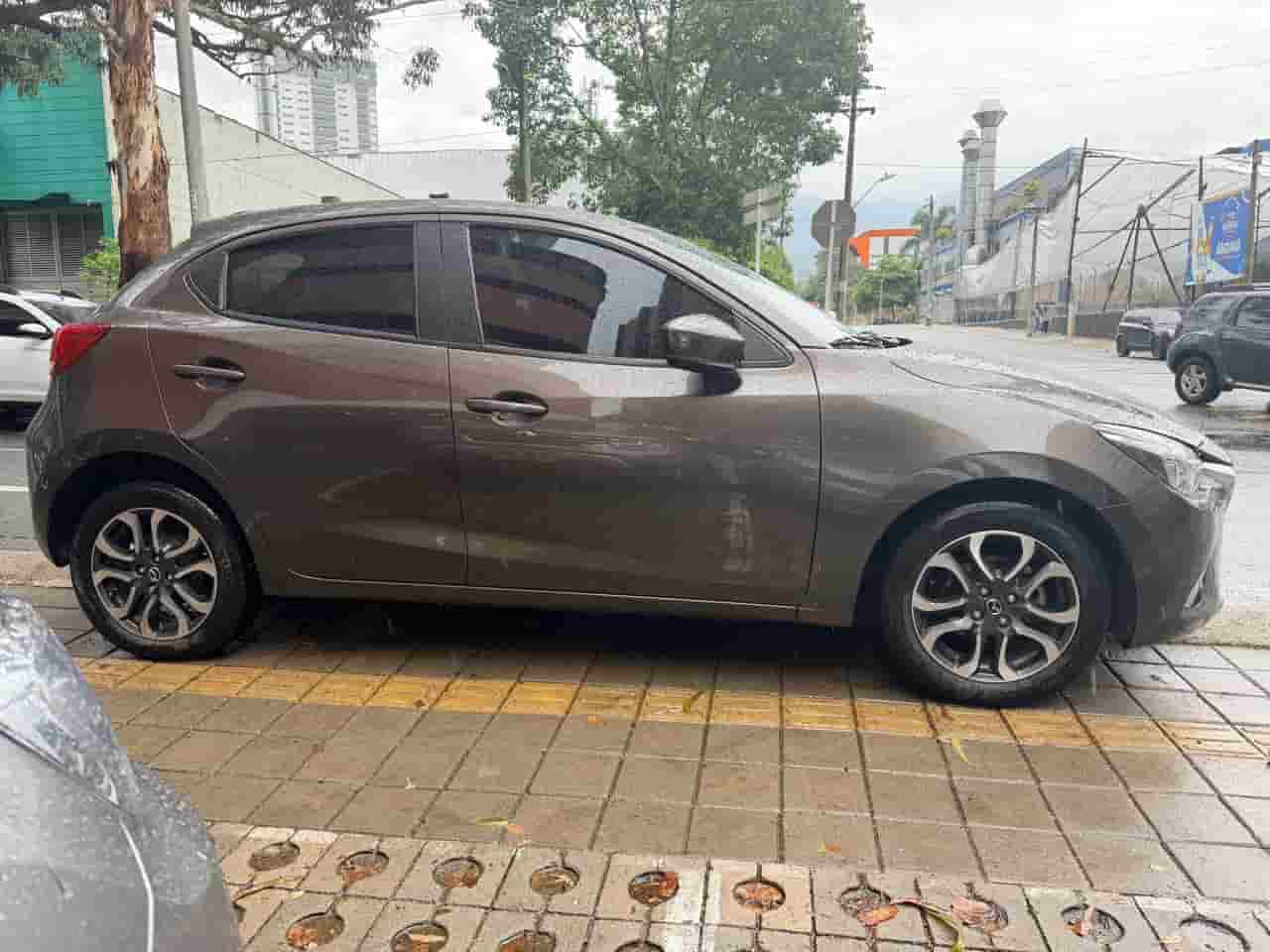 
								Mazda 2 Cc1500 Grand Touring 2018 full									